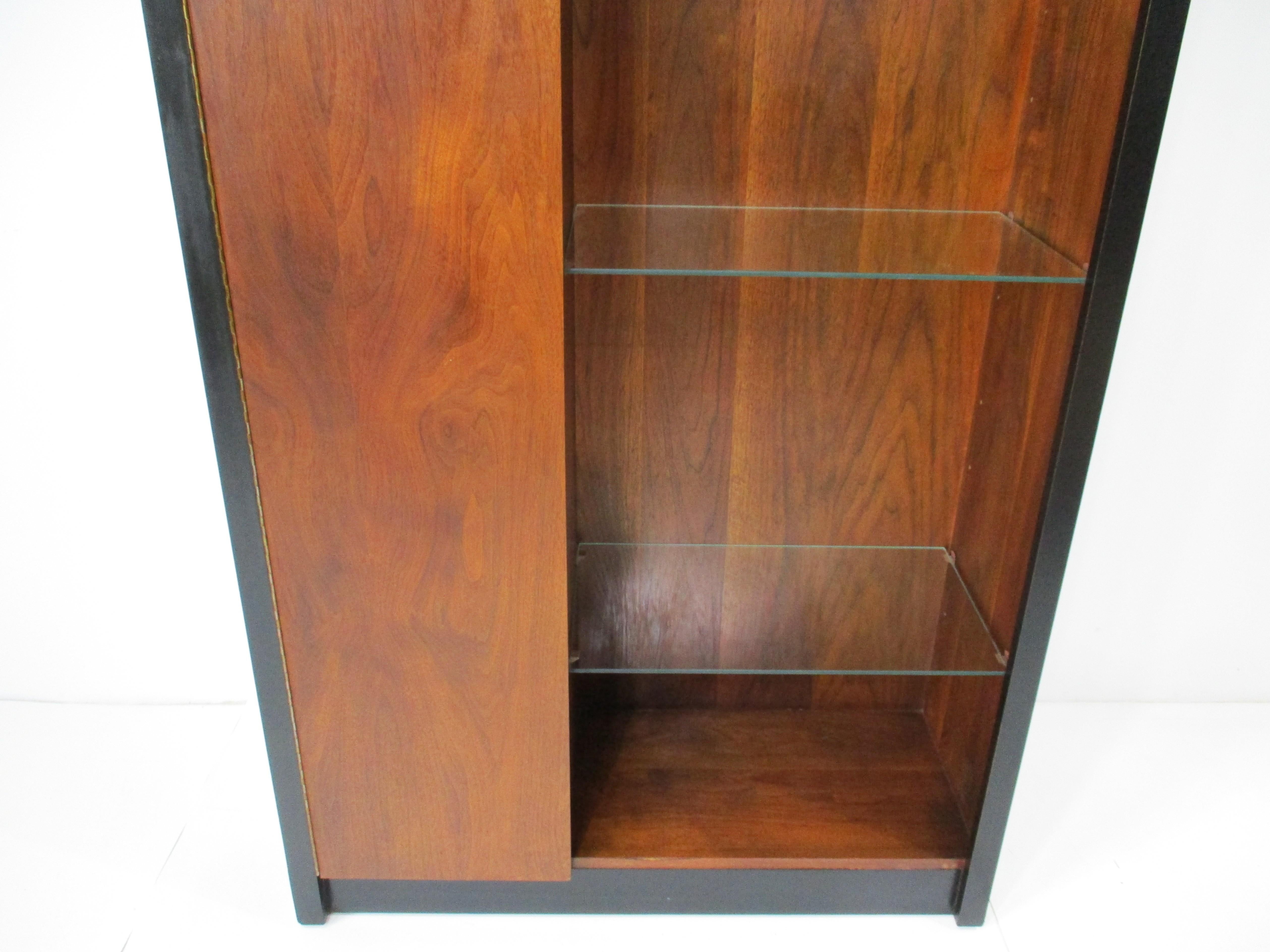XX secolo Milo Baughman Directional Styled Walnut Cabinet / Bookcase in vendita