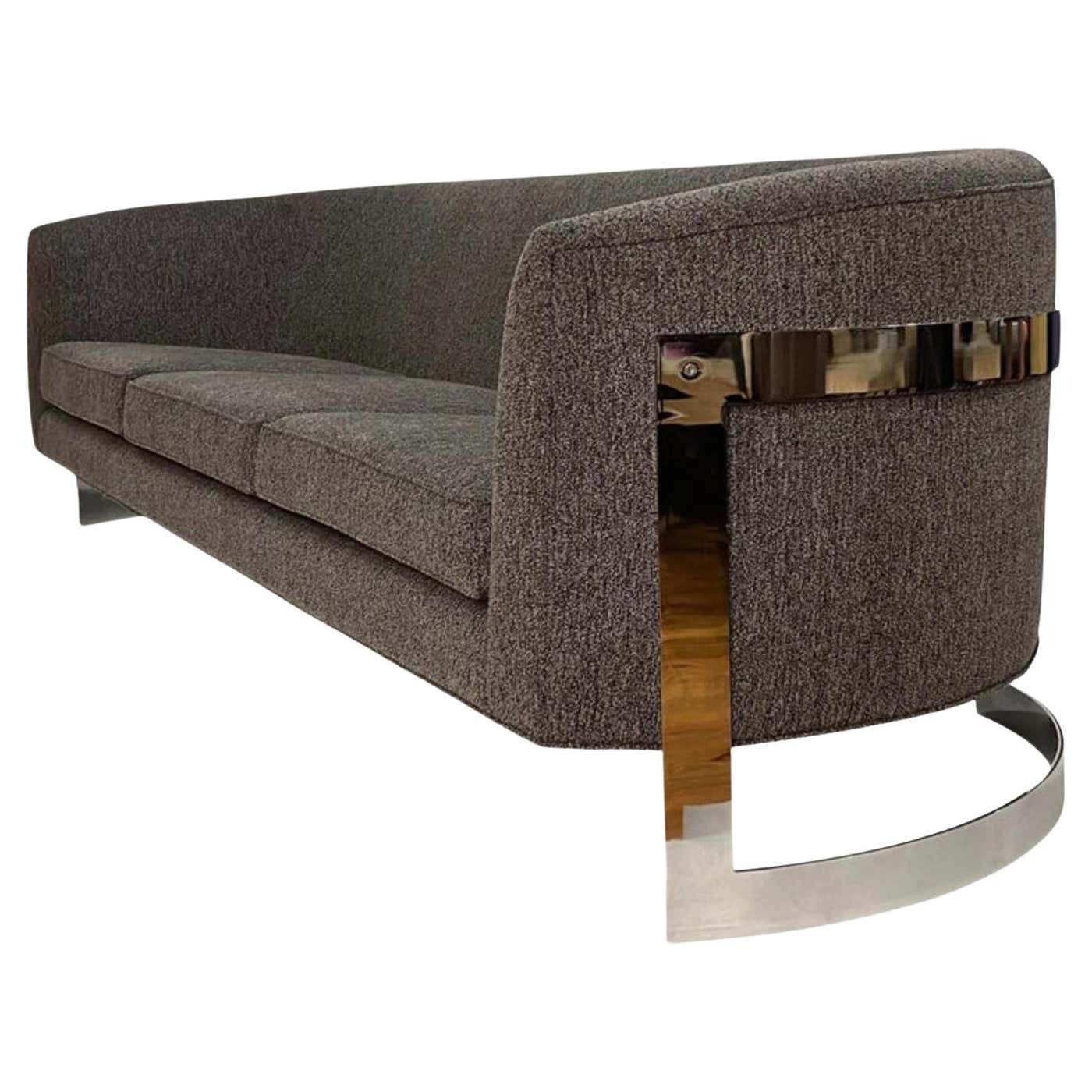Floating Sofa in the style of Milo Baughman For Sale at 1stDibs