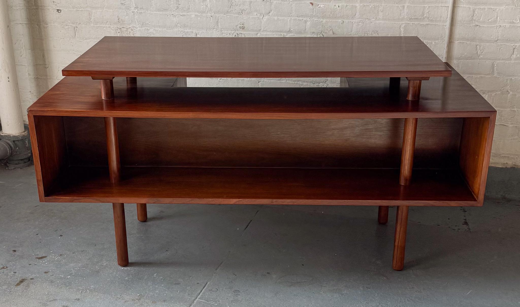 Milo Baughman Floating Top Desk, Model 1625 1
