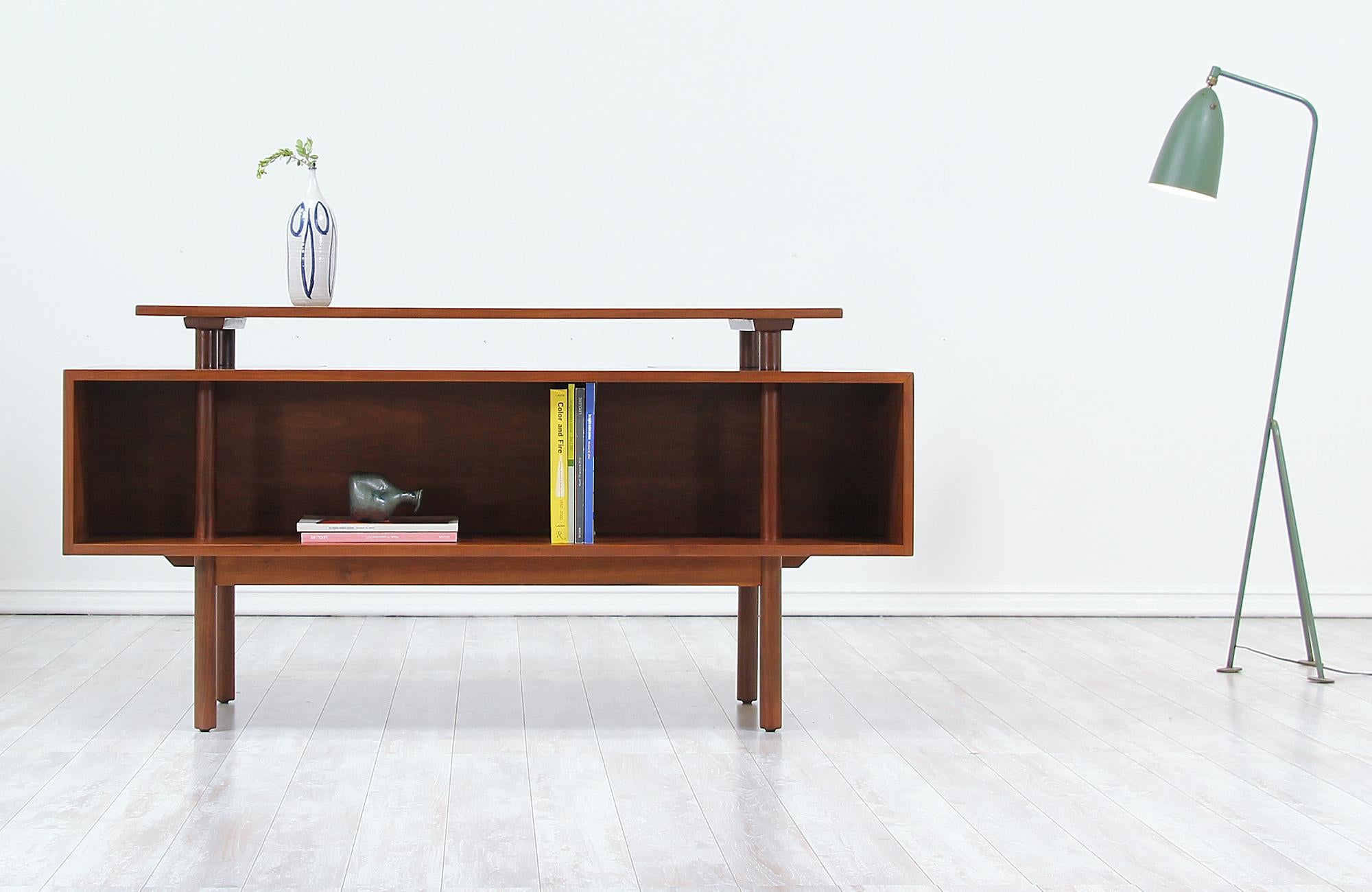 Mid-20th Century Milo Baughman Floating-Top Desk with Bookshelf for Glenn of California