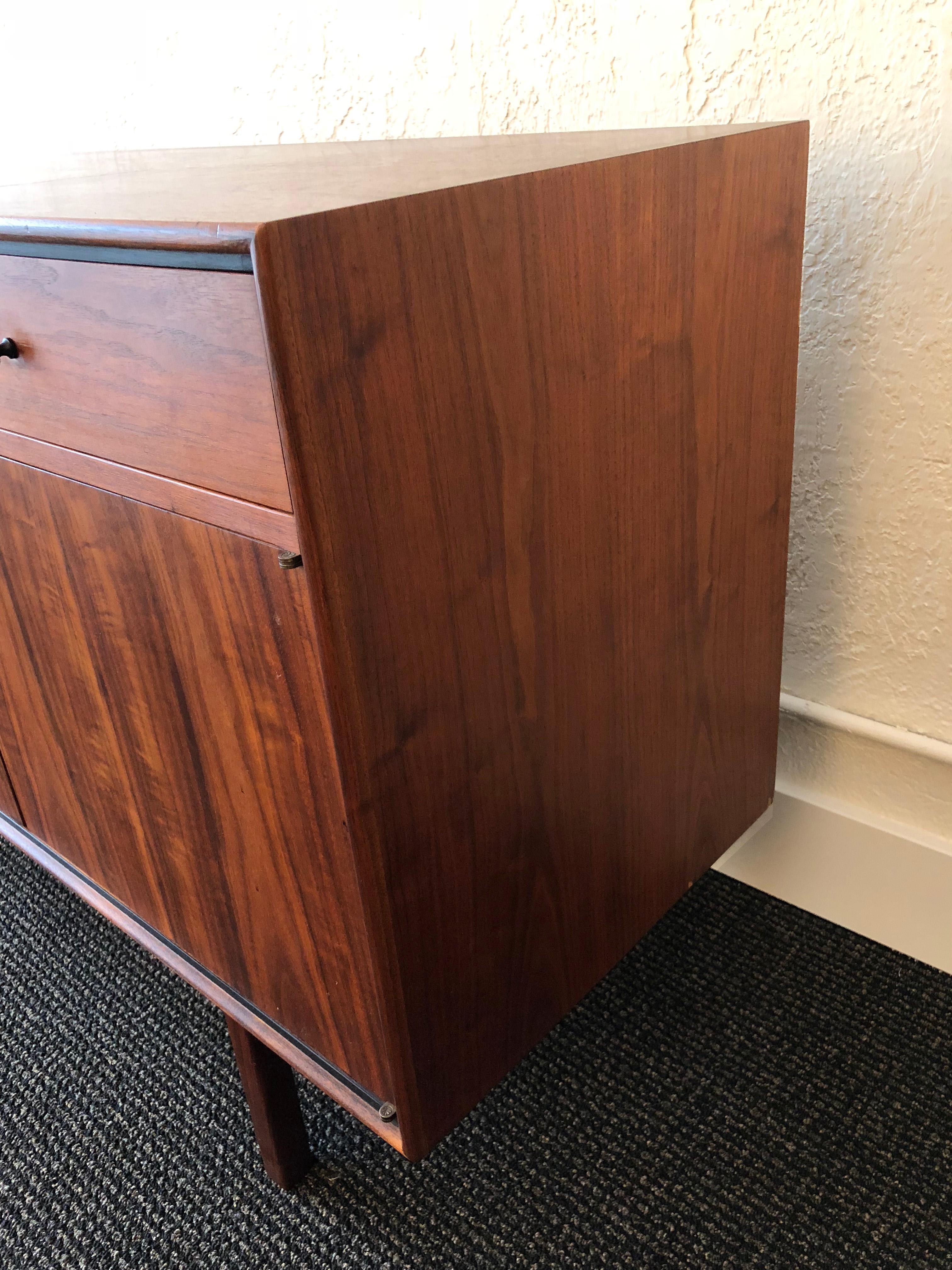 Milo Baughman for Arch Gordon Walnut and Rosewood Credenza For Sale 2