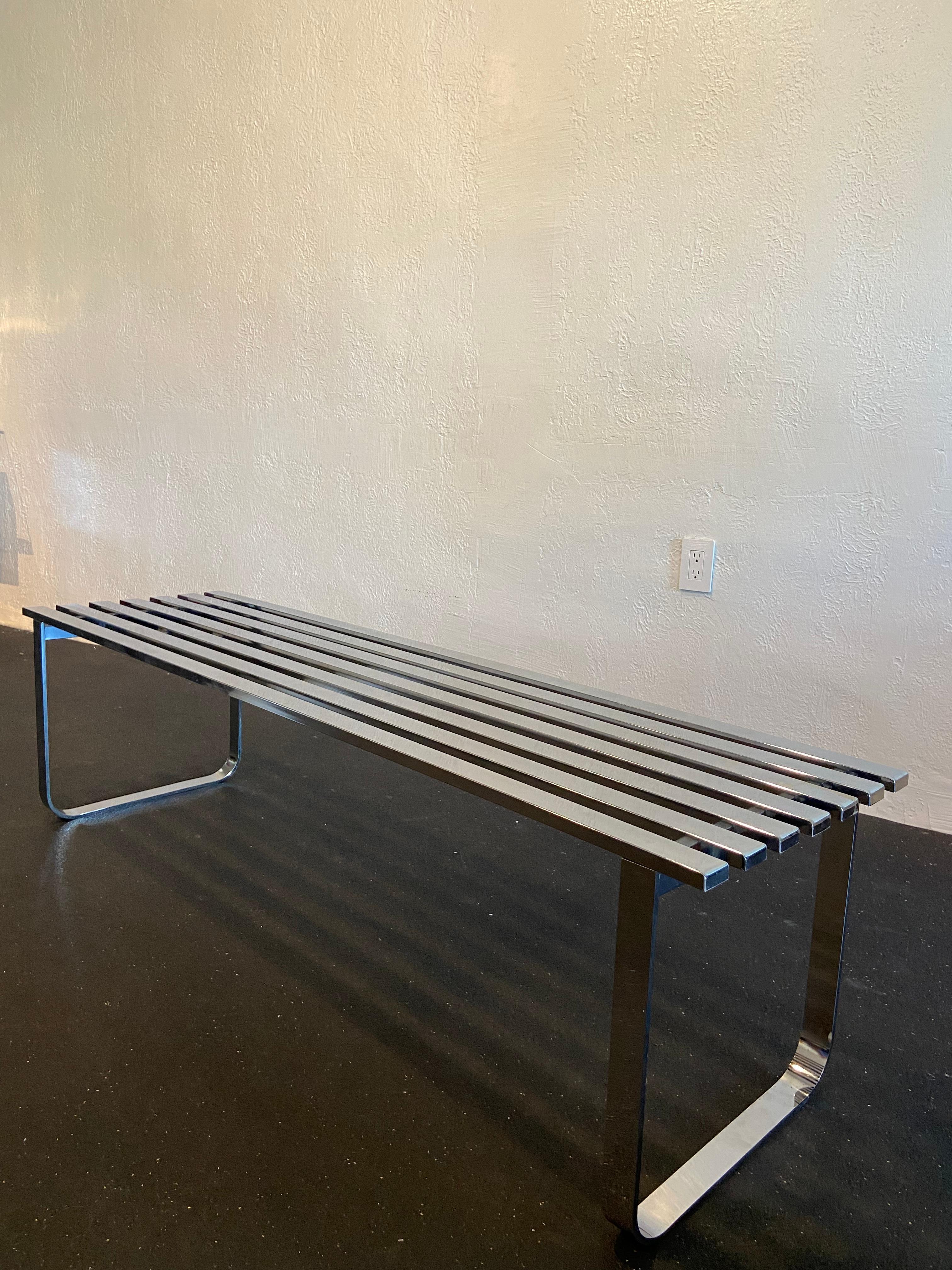 Design Institute Of America Chrome Slatted Bench  In Good Condition For Sale In West Palm Beach, FL