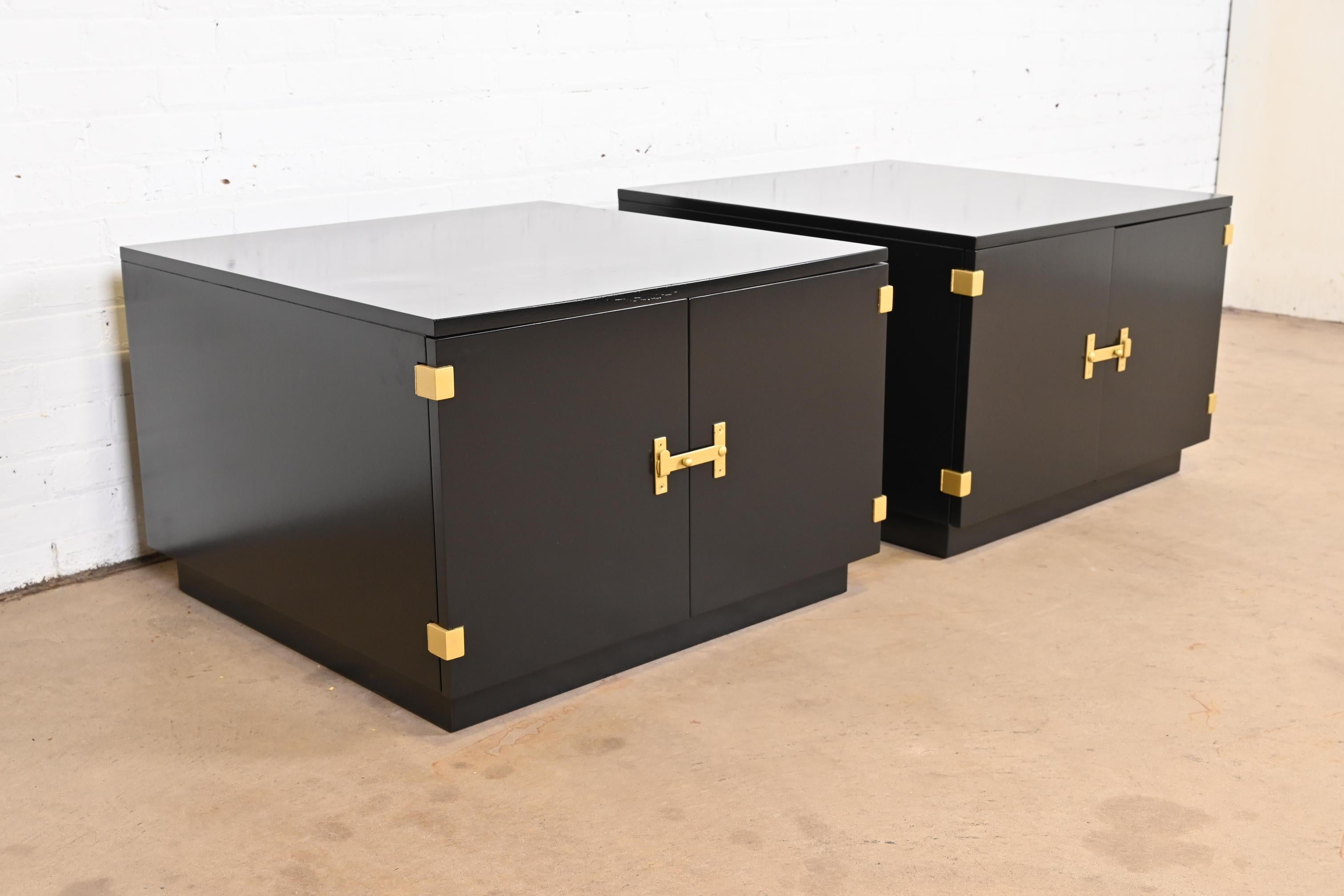 Milo Baughman for Directional Black Lacquered Large Bedside Chests or End Tables In Good Condition For Sale In South Bend, IN