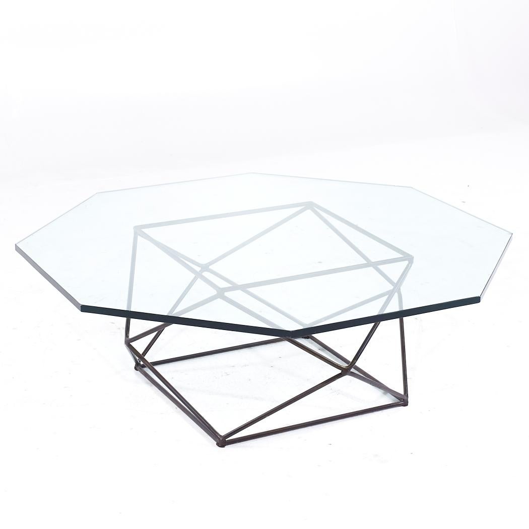 Milo Baughman for Directional MCM Geometric Bronze and Glass Coffee Table In Good Condition For Sale In Countryside, IL