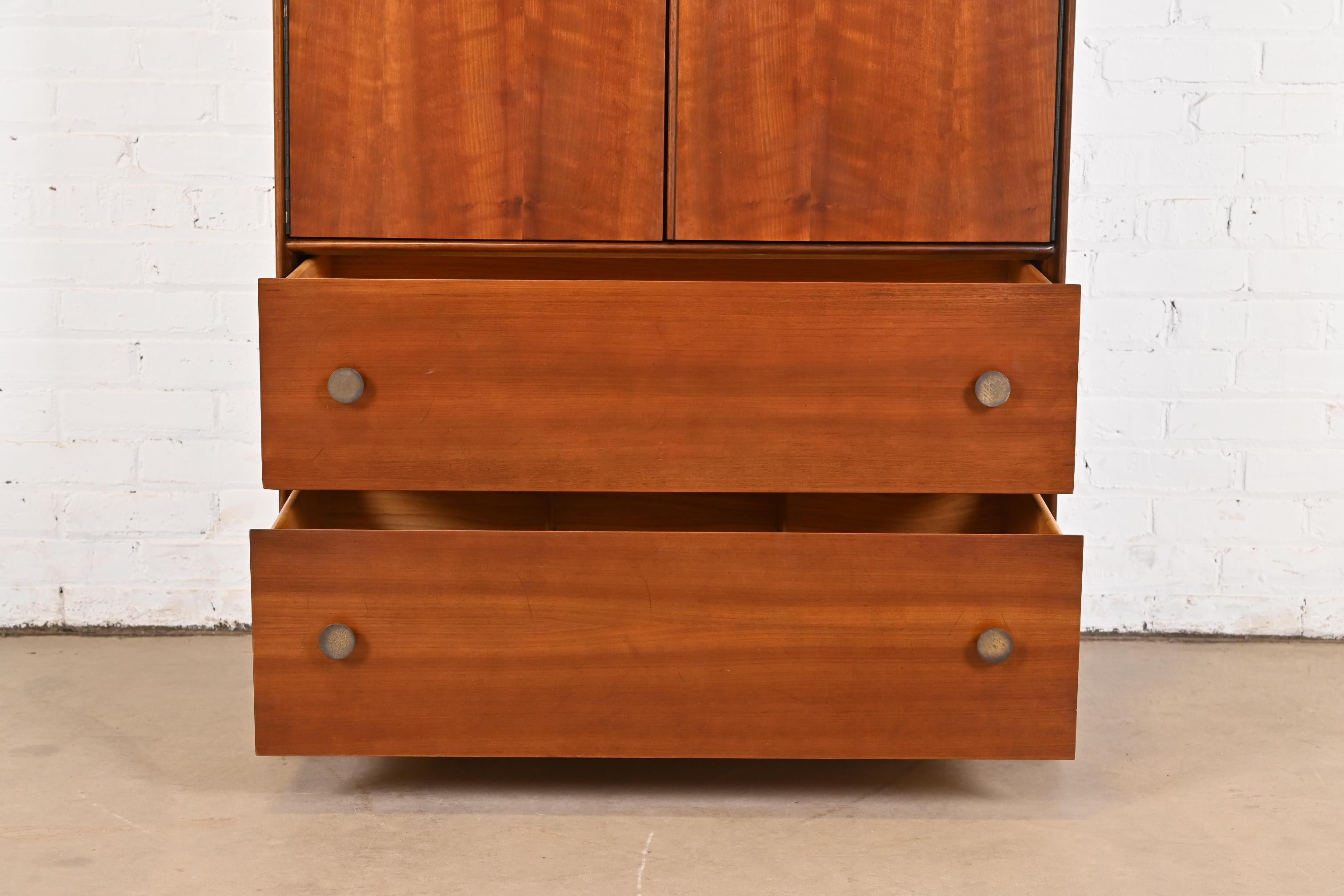 Milo Baughman for Directional Mid-Century Modern Armoire Dresser, 1960s For Sale 5