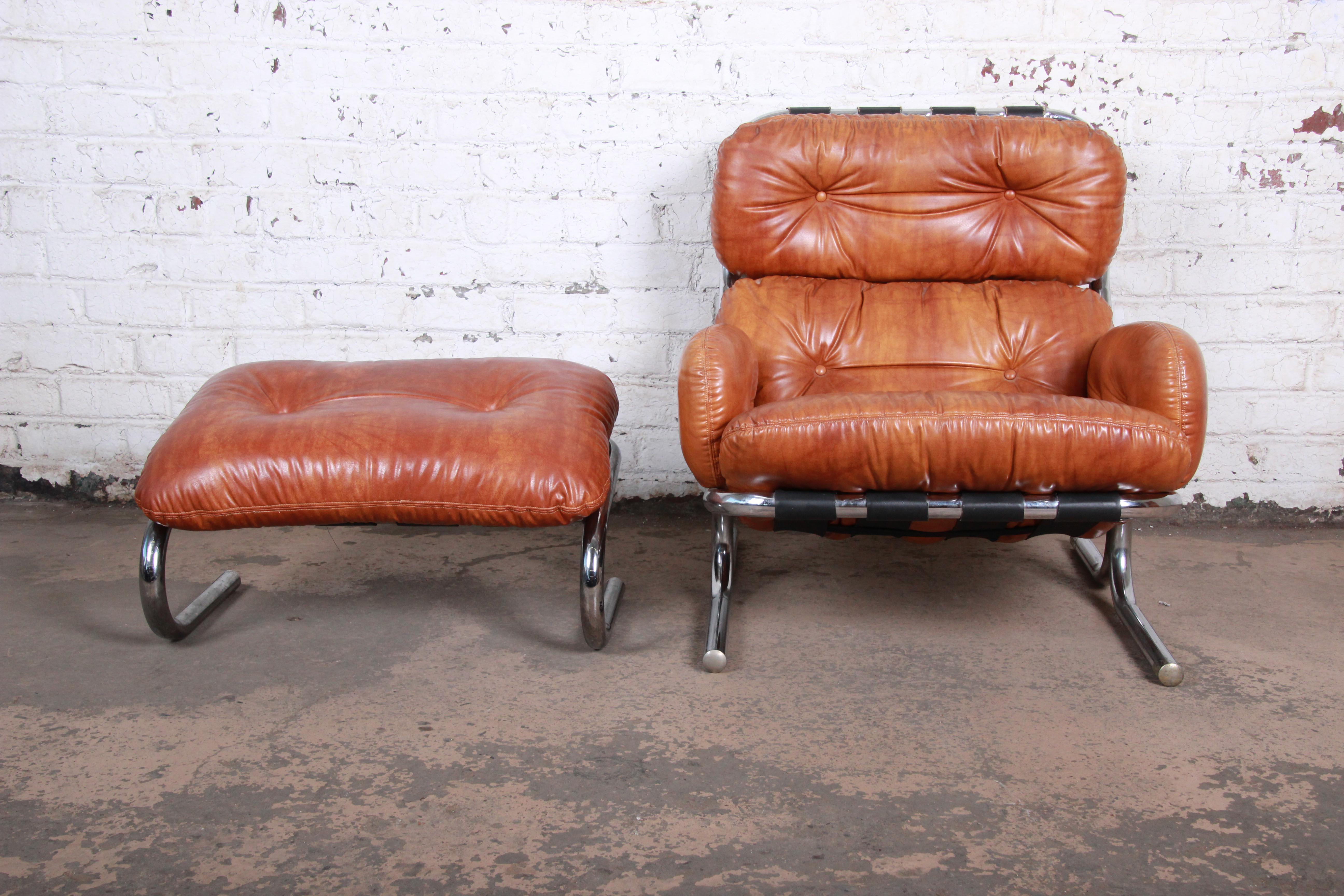 American Directional Mid-Century Modern Lounge Chair and Ottoman, circa 1979