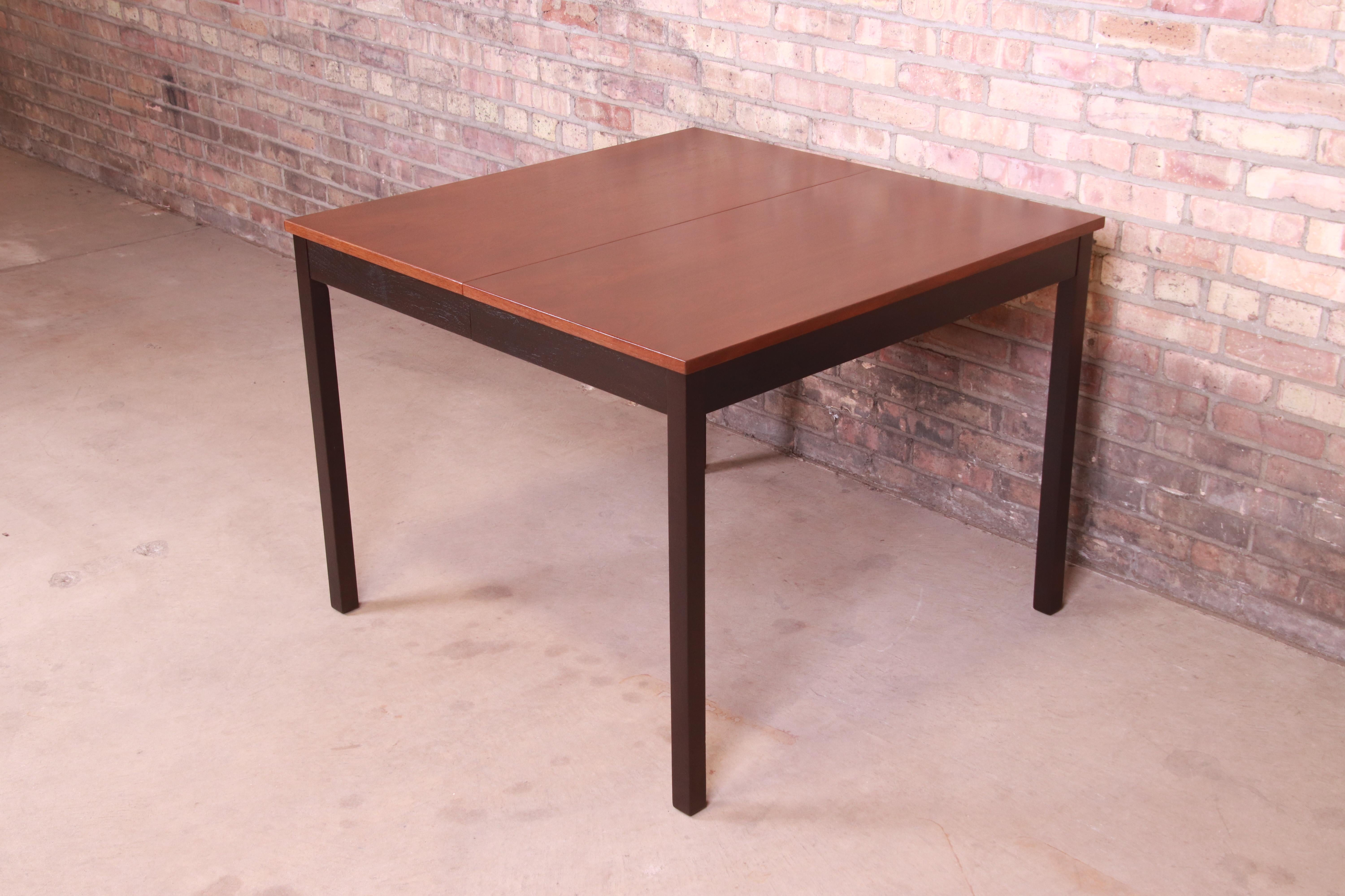 Milo Baughman for Directional Mid-Century Modern Walnut Dining Table, Refinished For Sale 6