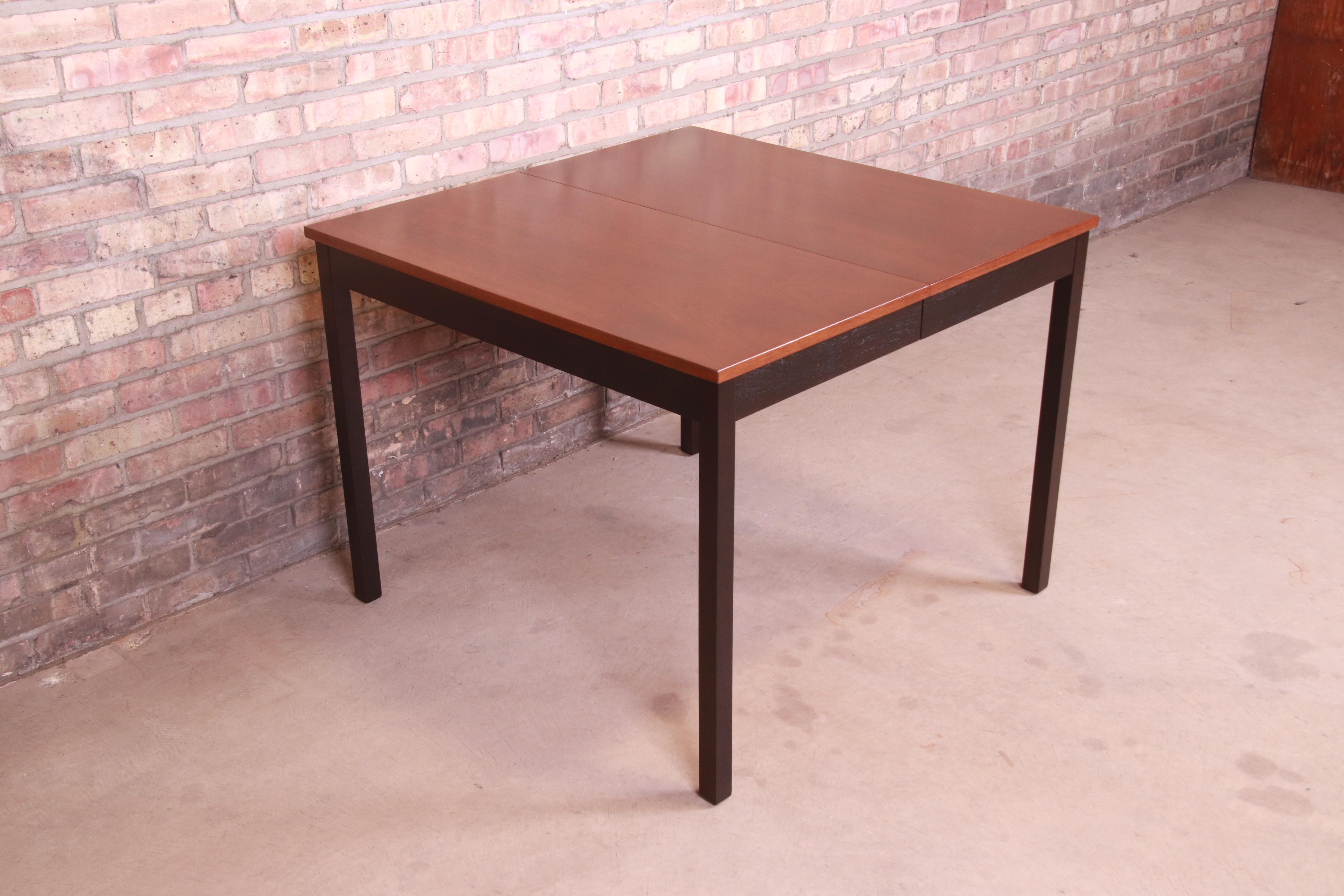 Milo Baughman for Directional Mid-Century Modern Walnut Dining Table, Refinished For Sale 8