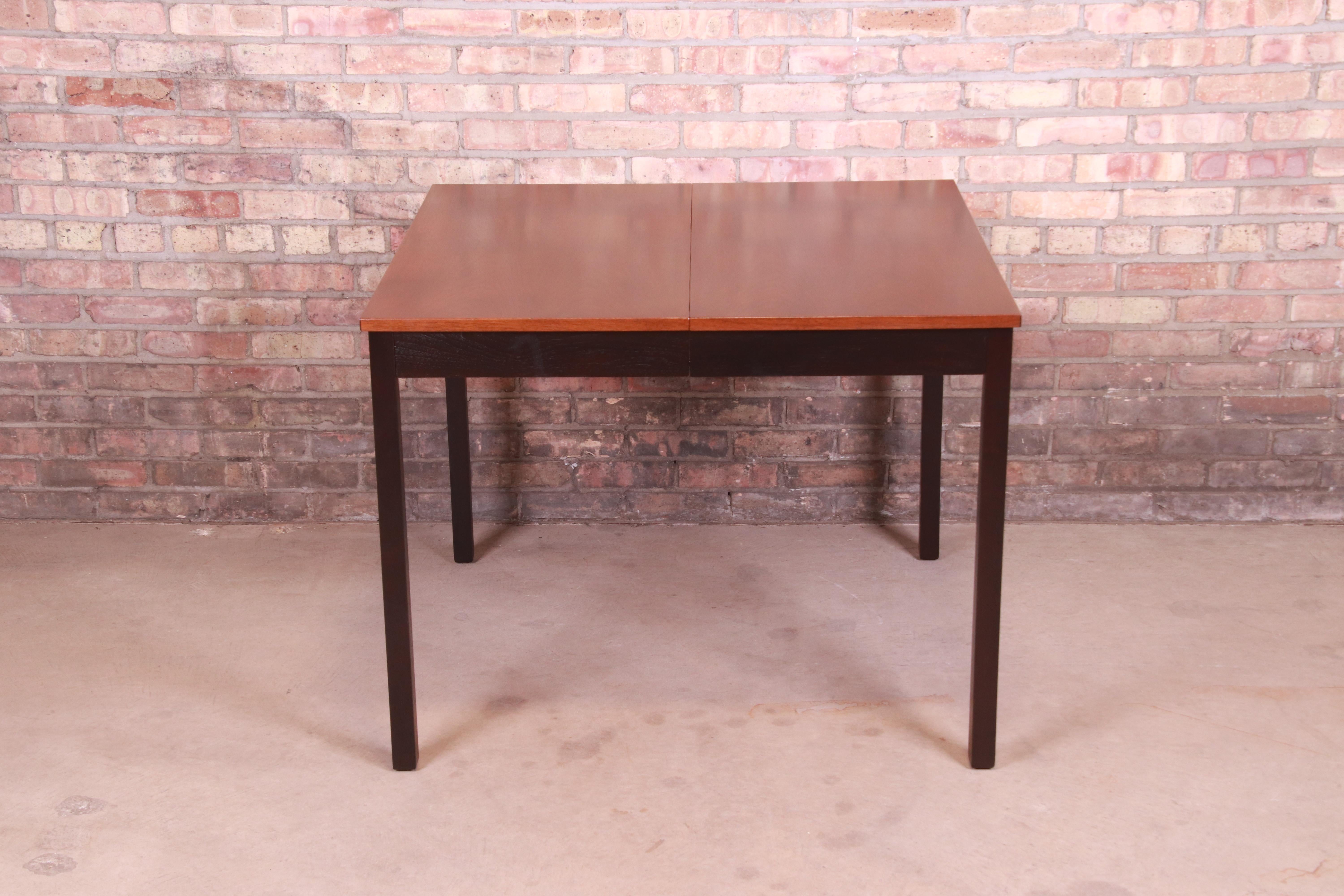 Milo Baughman for Directional Mid-Century Modern Walnut Dining Table, Refinished For Sale 4