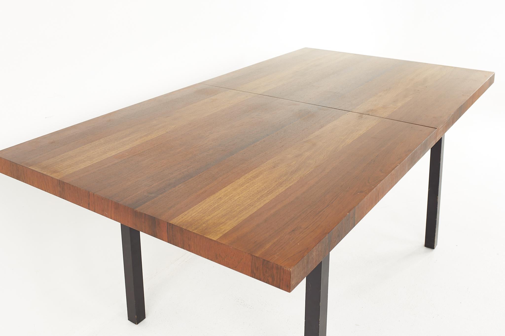 Milo Baughman for Directional Mid Century Multi-Wood Dining Table In Good Condition For Sale In Countryside, IL