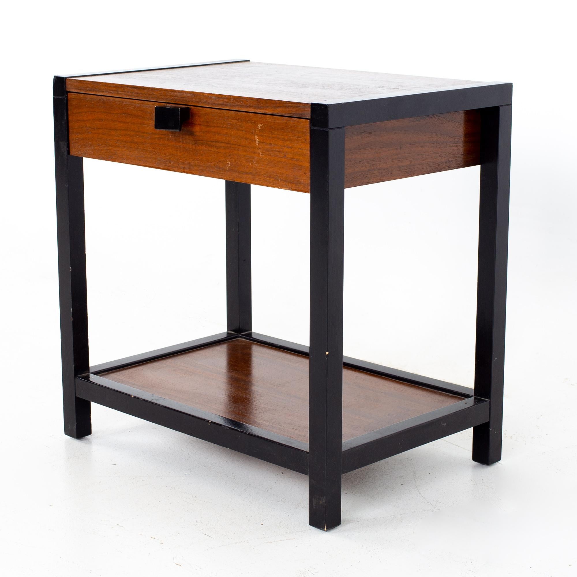 Milo Baughman for Directional Mid Century Nightstands, a Pair In Good Condition In Countryside, IL