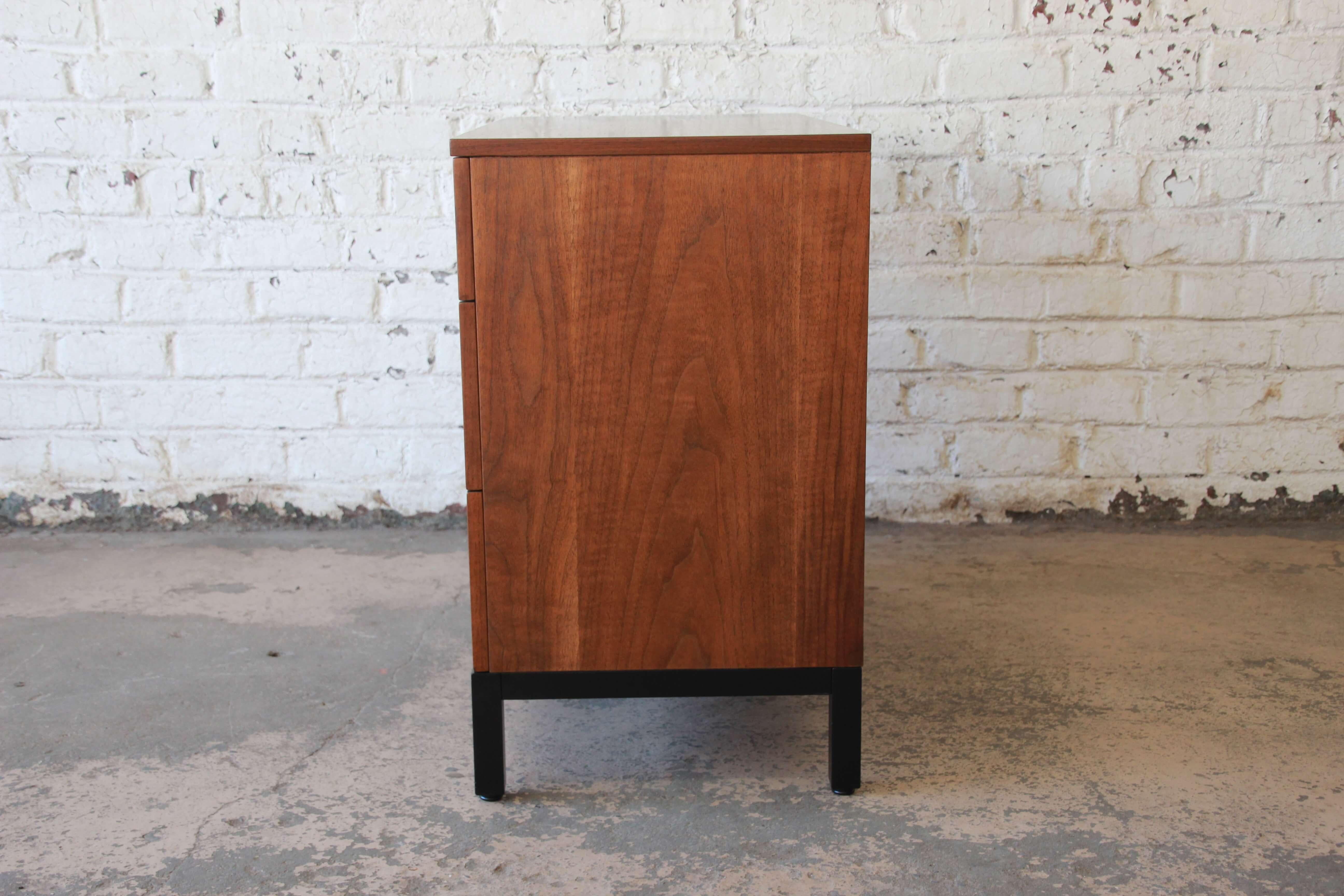 Milo Baughman for Directional Three-Drawer Bachelor Chest 4