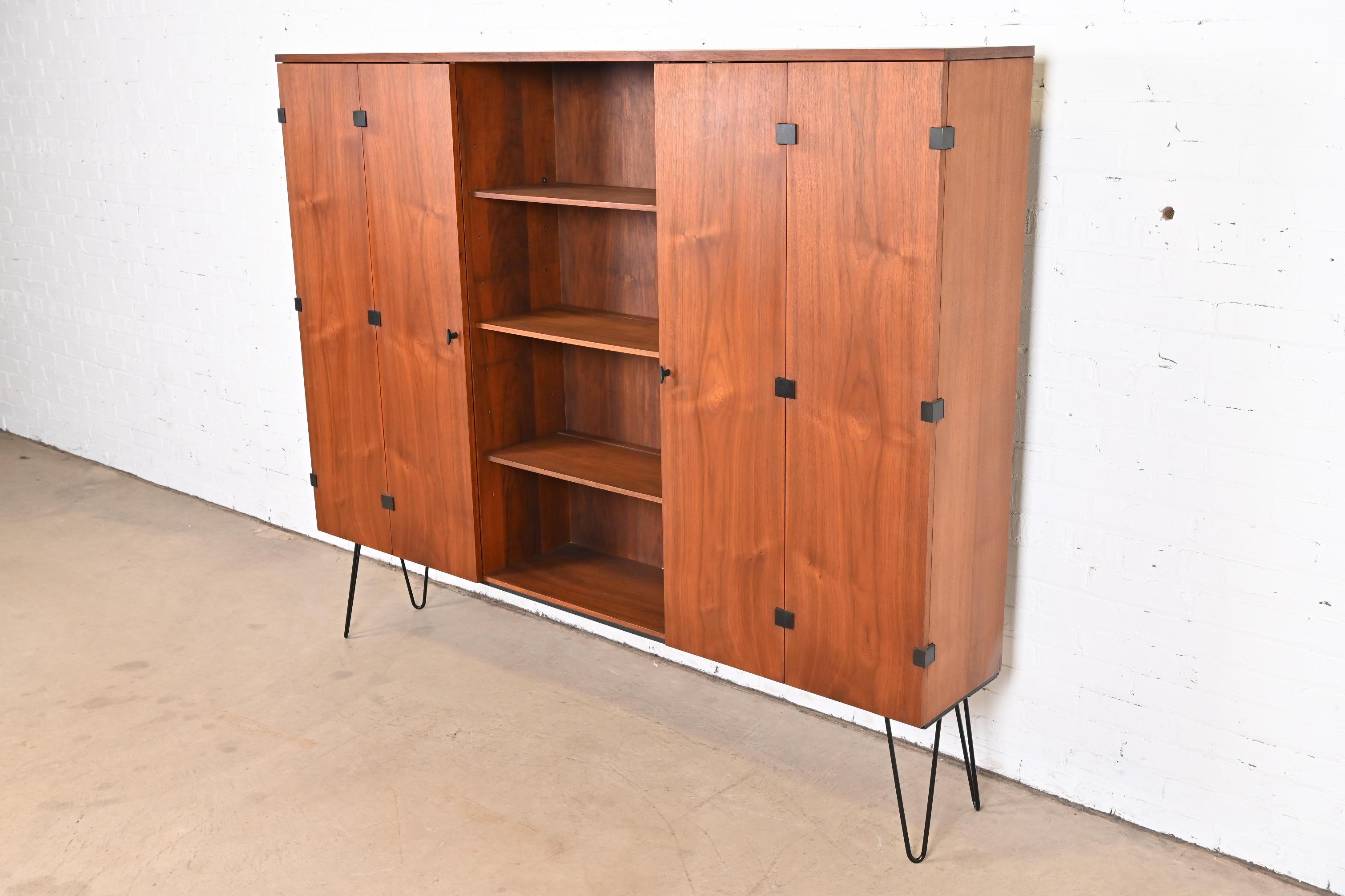 Mid-Century Modern Milo Baughman for Directional Walnut Triple Bookcase on Hairpin Legs, 1960s