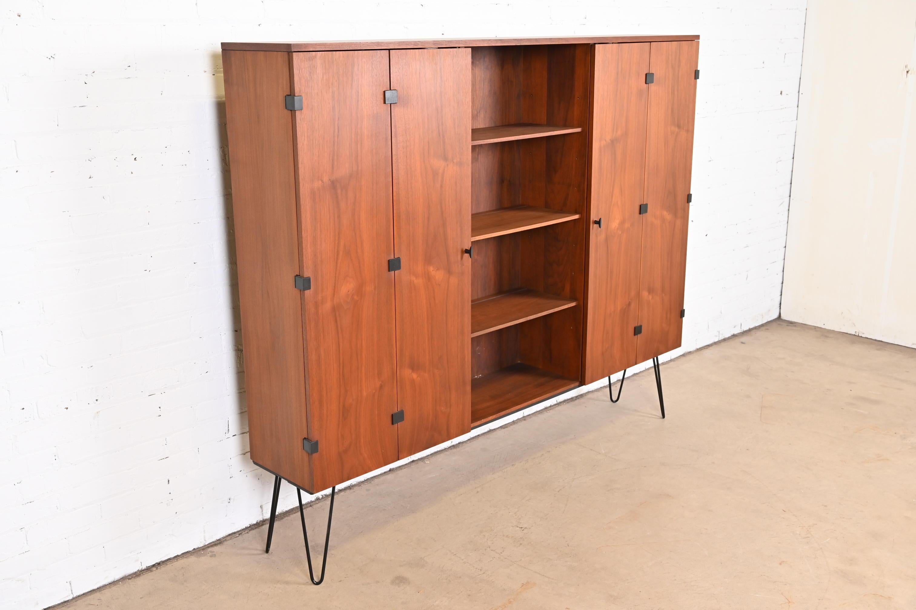 Mid-20th Century Milo Baughman for Directional Walnut Triple Bookcase on Hairpin Legs, 1960s