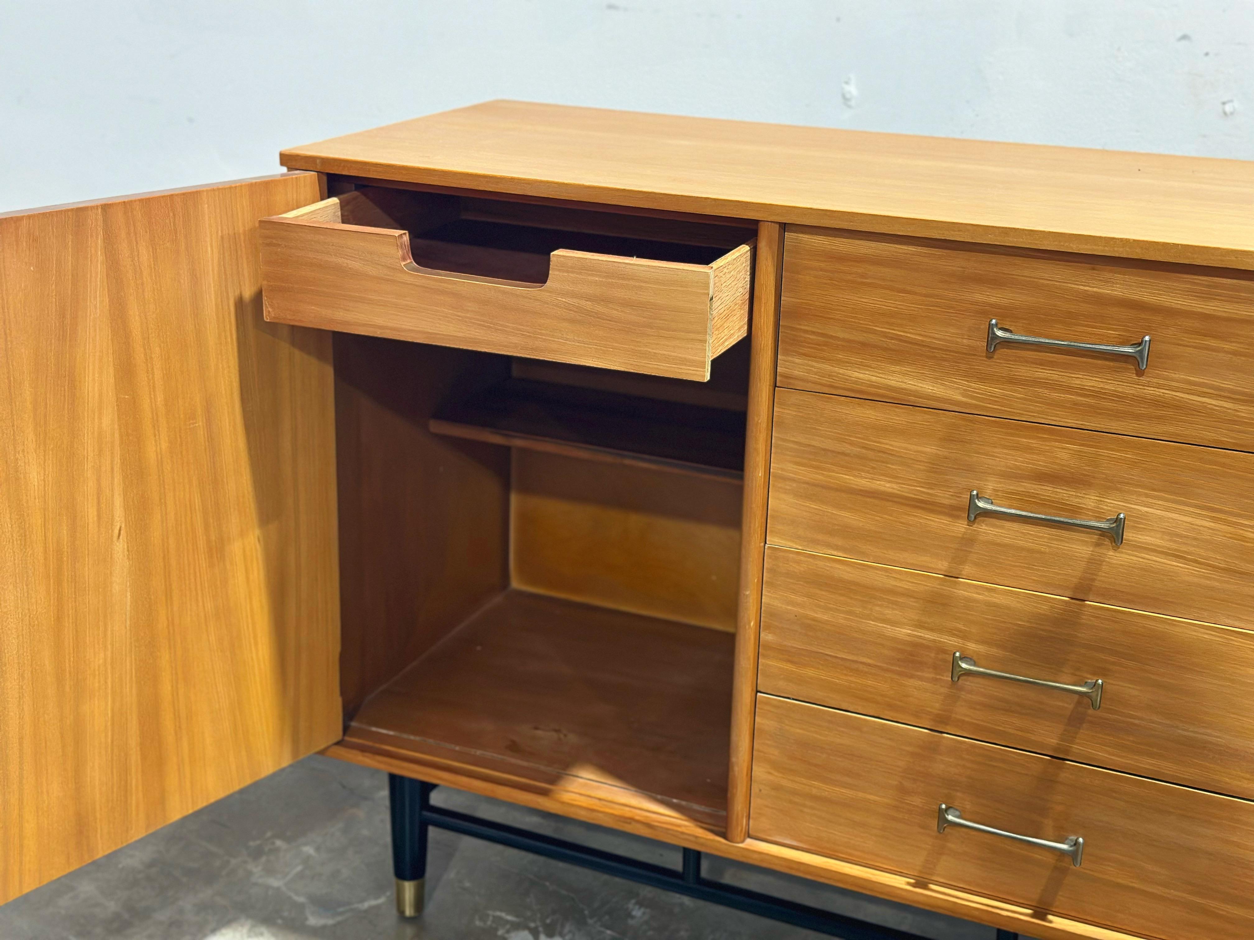 Milo Baughman for Drexel - Credenza - Midcentury Modern - Today's Living In Good Condition In Decatur, GA