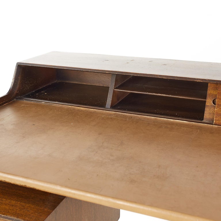 Milo Baughman for Drexel Mid Century Leather Top Desk For Sale 4