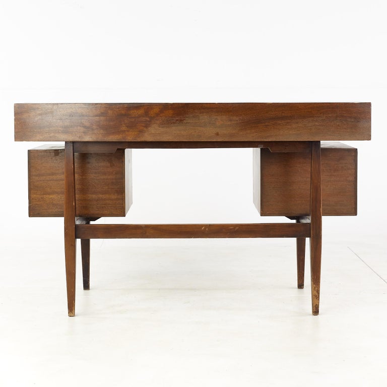 Milo Baughman for Drexel Mid Century Leather Top Desk For Sale 1