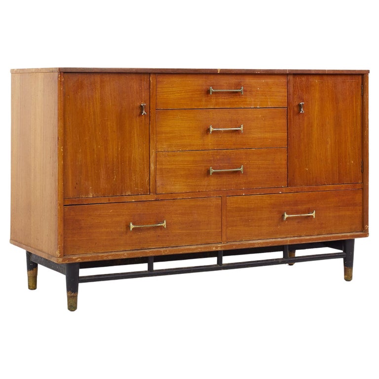 Milo Baughman for Drexel Todays Living Mid Century Credenza For Sale