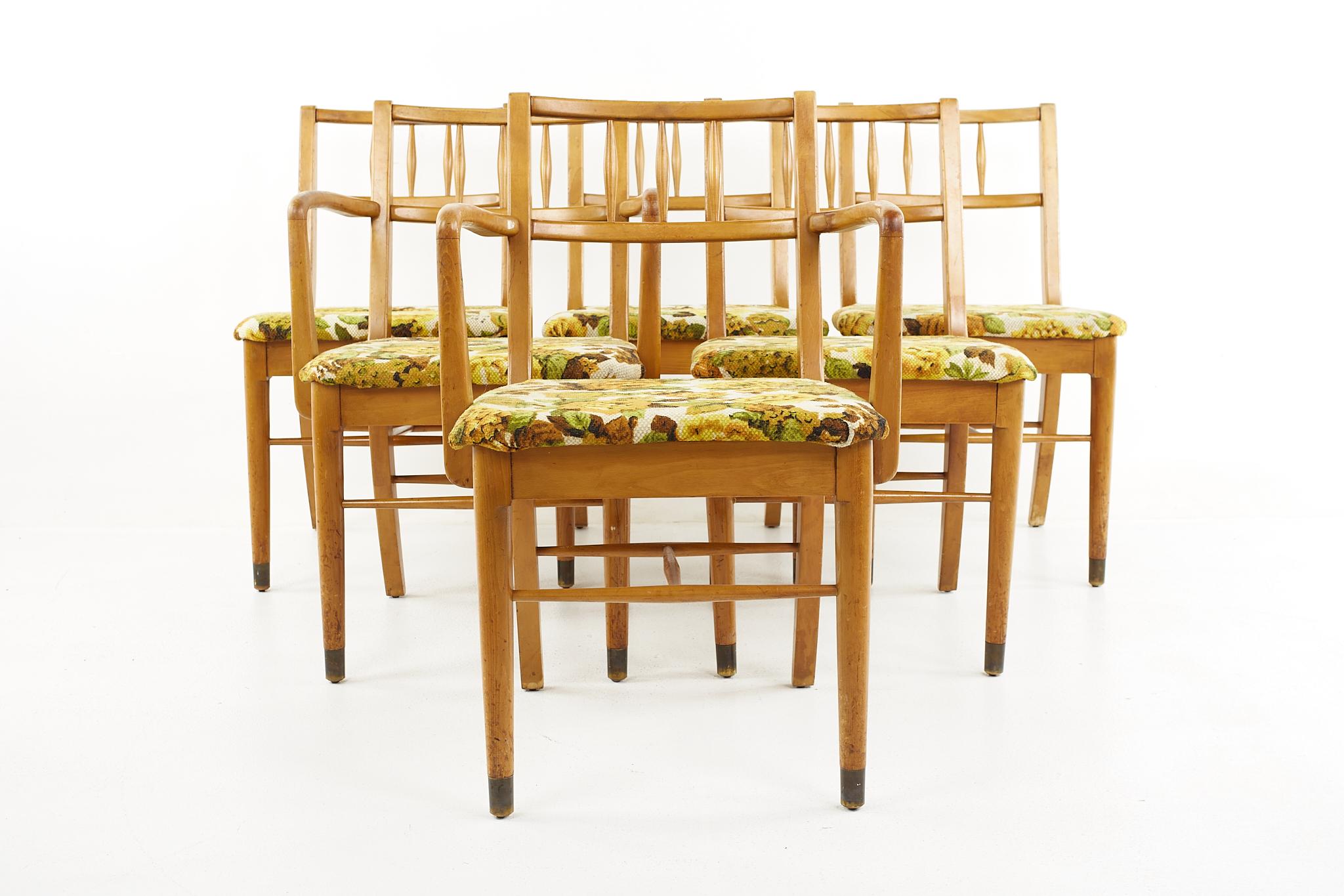 Drexel New Todays living mid century dining chairs - set of 6

Each chair measures: 21.25 wide x 21 deep x 33 high, with a seat height of 18 inches and arm height/chair clearance of 27.5 inches 

All pieces of furniture can be had in what we call