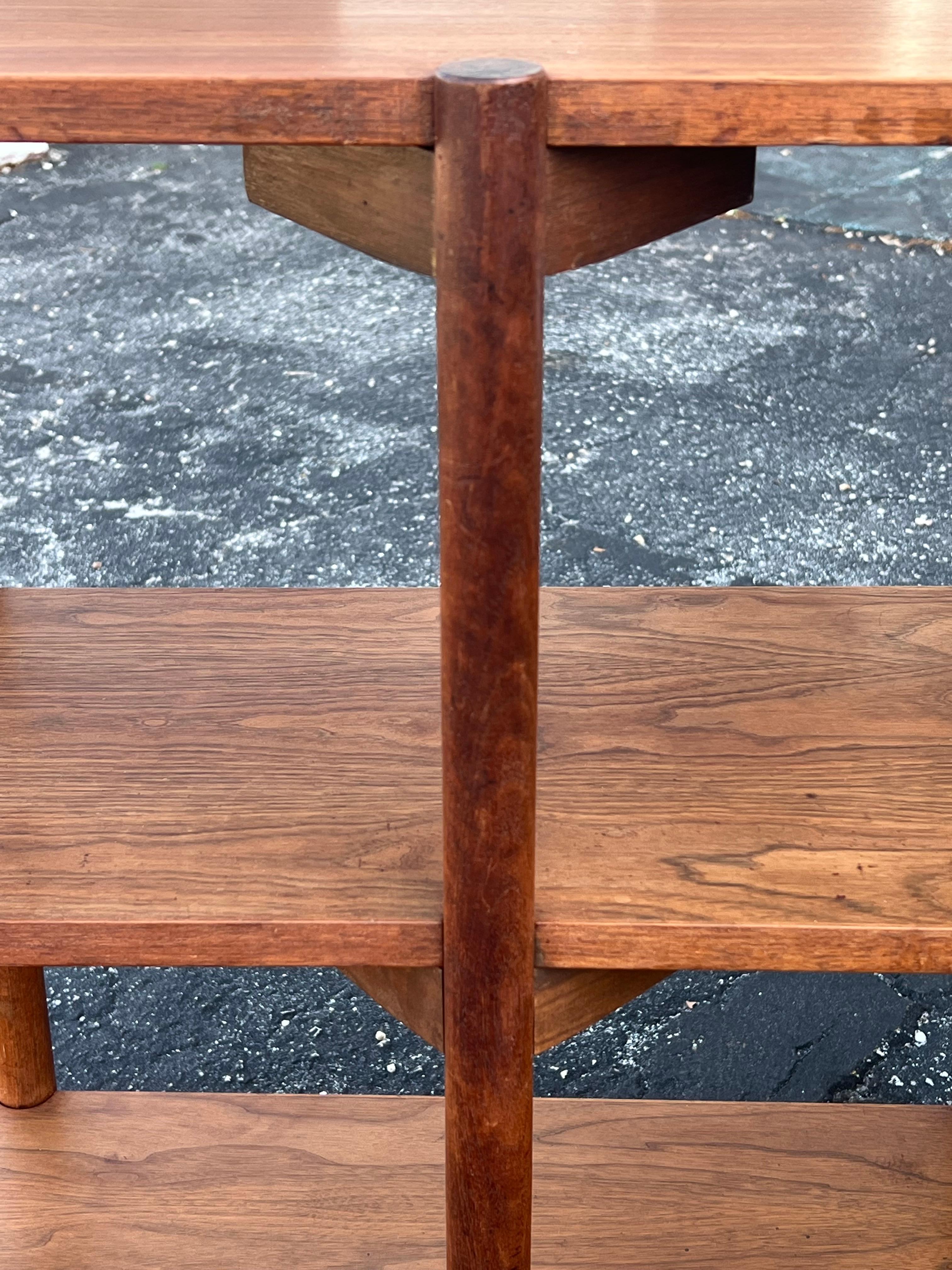 Milo Baughman For Glenn Of California Bookshelf Walnut Patina 1950's For Sale 5