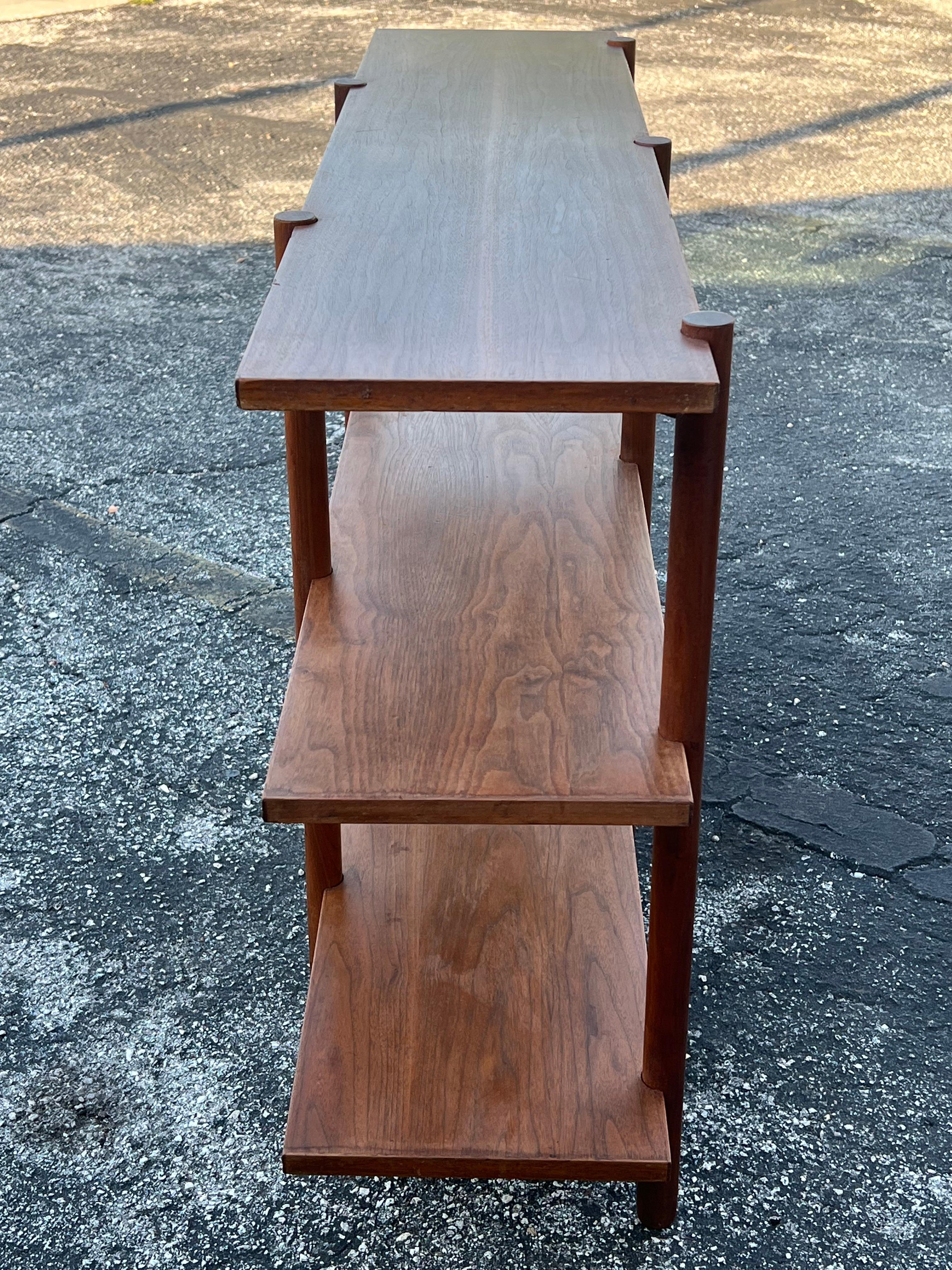 Milo Baughman For Glenn Of California Bookshelf Walnut Patina 1950's For Sale 7