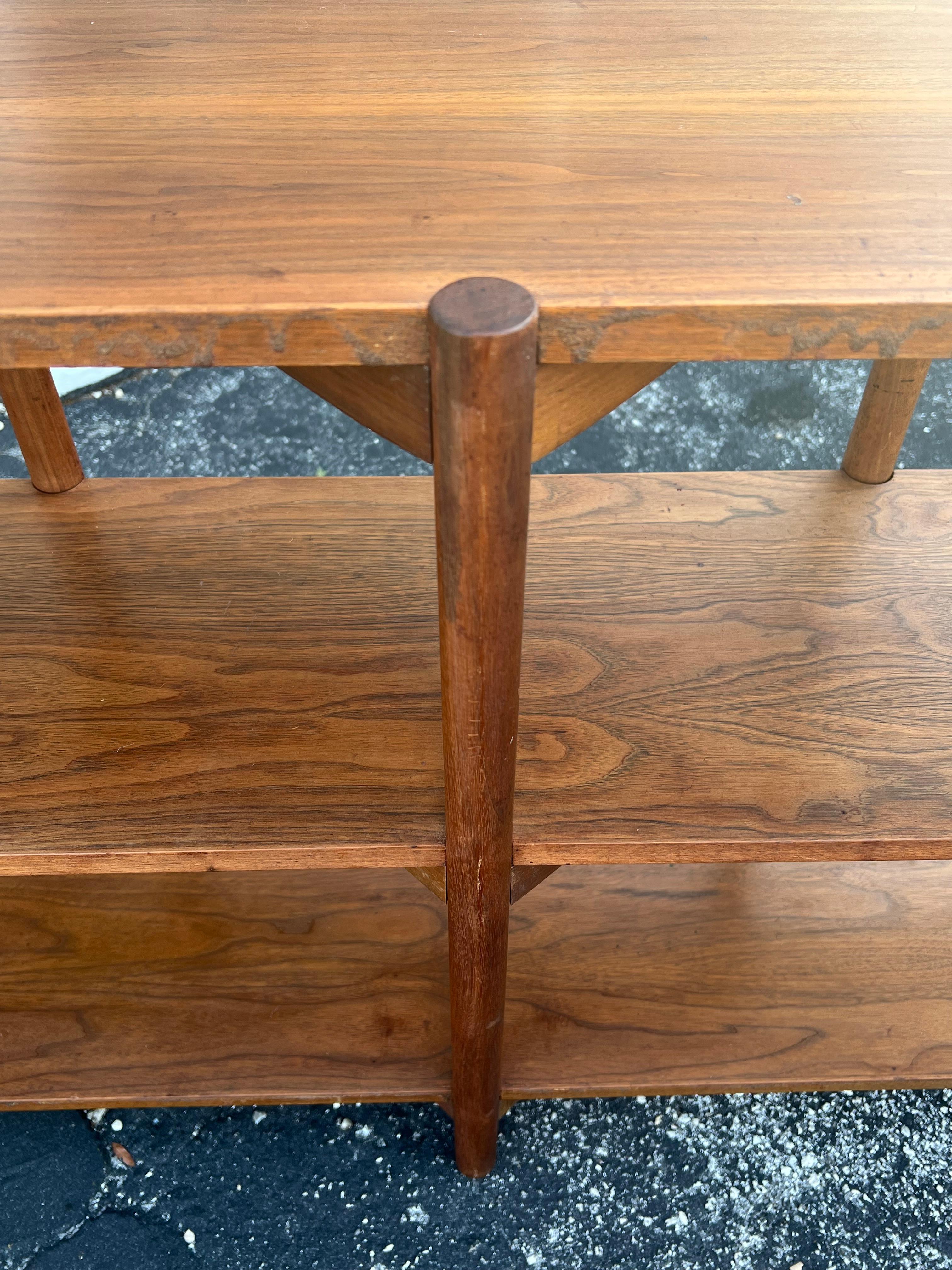 Milo Baughman For Glenn Of California Bookshelf Walnut Patina 1950's For Sale 1
