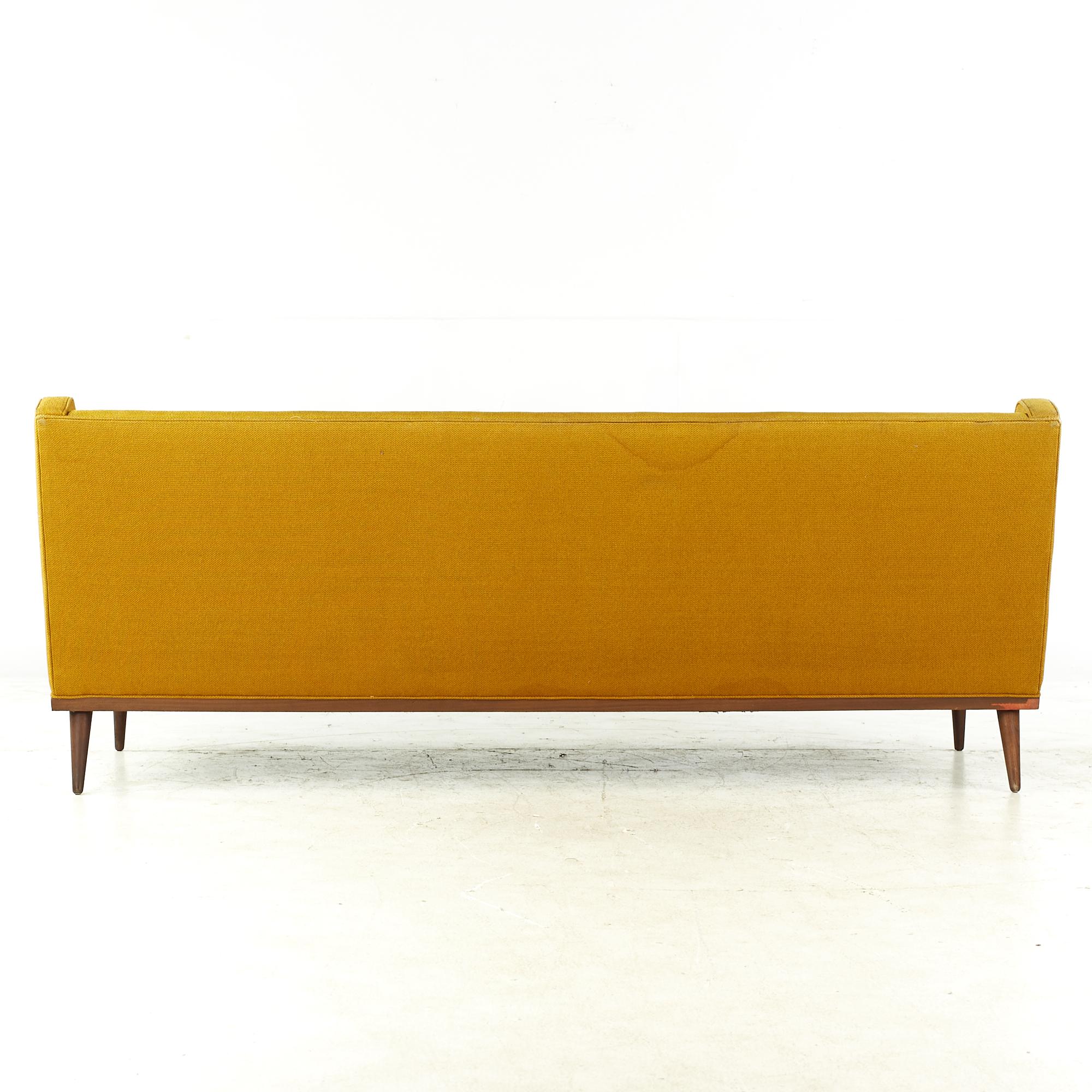 Milo Baughman for James Inc Mid Century Walnut Sofa In Good Condition For Sale In Countryside, IL