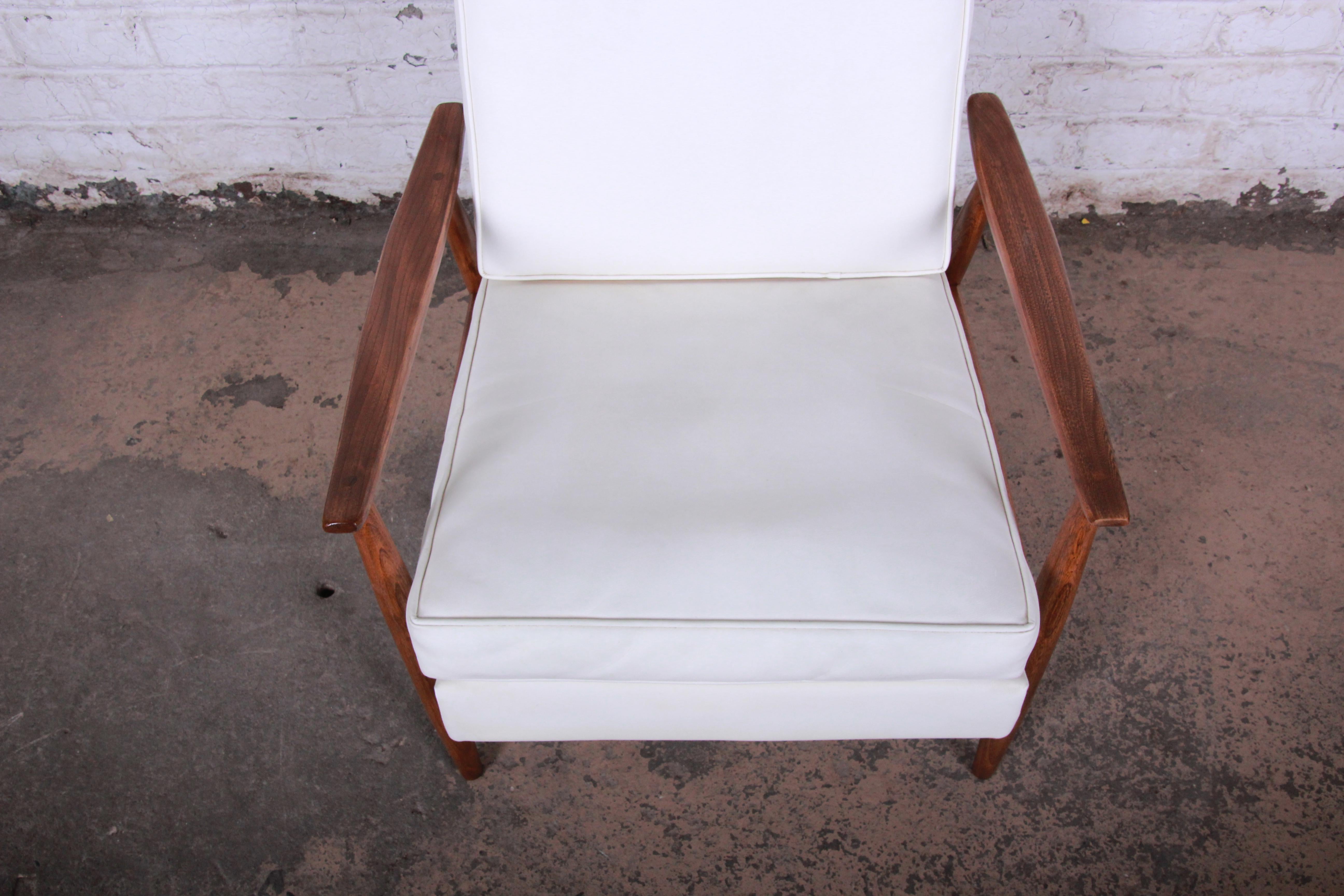 Milo Baughman for James Inc. Reclining Lounge Chair, Newly Refinished 2