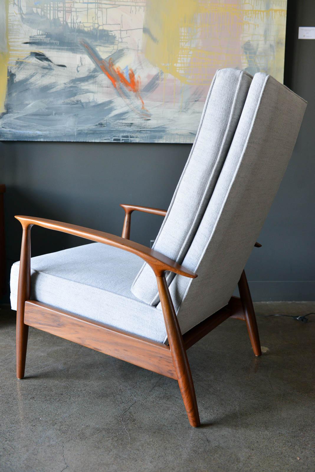 Mid-20th Century Milo Baughman for James, Inc. Sculpted Walnut Reclining Lounge Chair, circa 1955