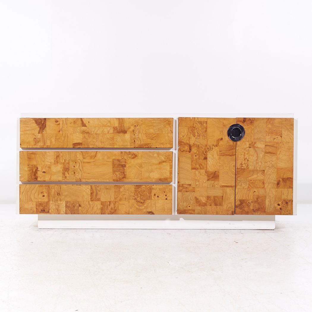 Milo Baughman for Lane Mid Century White Lacquer and Burlwood Dresser

This lowboy measures: 72 wide x 19 deep x 30.25 inches high

We take our photos in a controlled lighting studio to show as much detail as possible. We do not Photoshop out