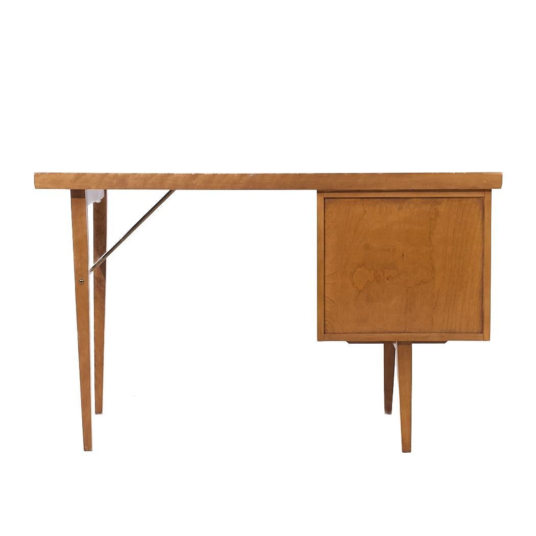 Milo Baughman für Murray Mid Century Schreibtisch aus Ahorn und Messing im Zustand „Gut“ im Angebot in Countryside, IL