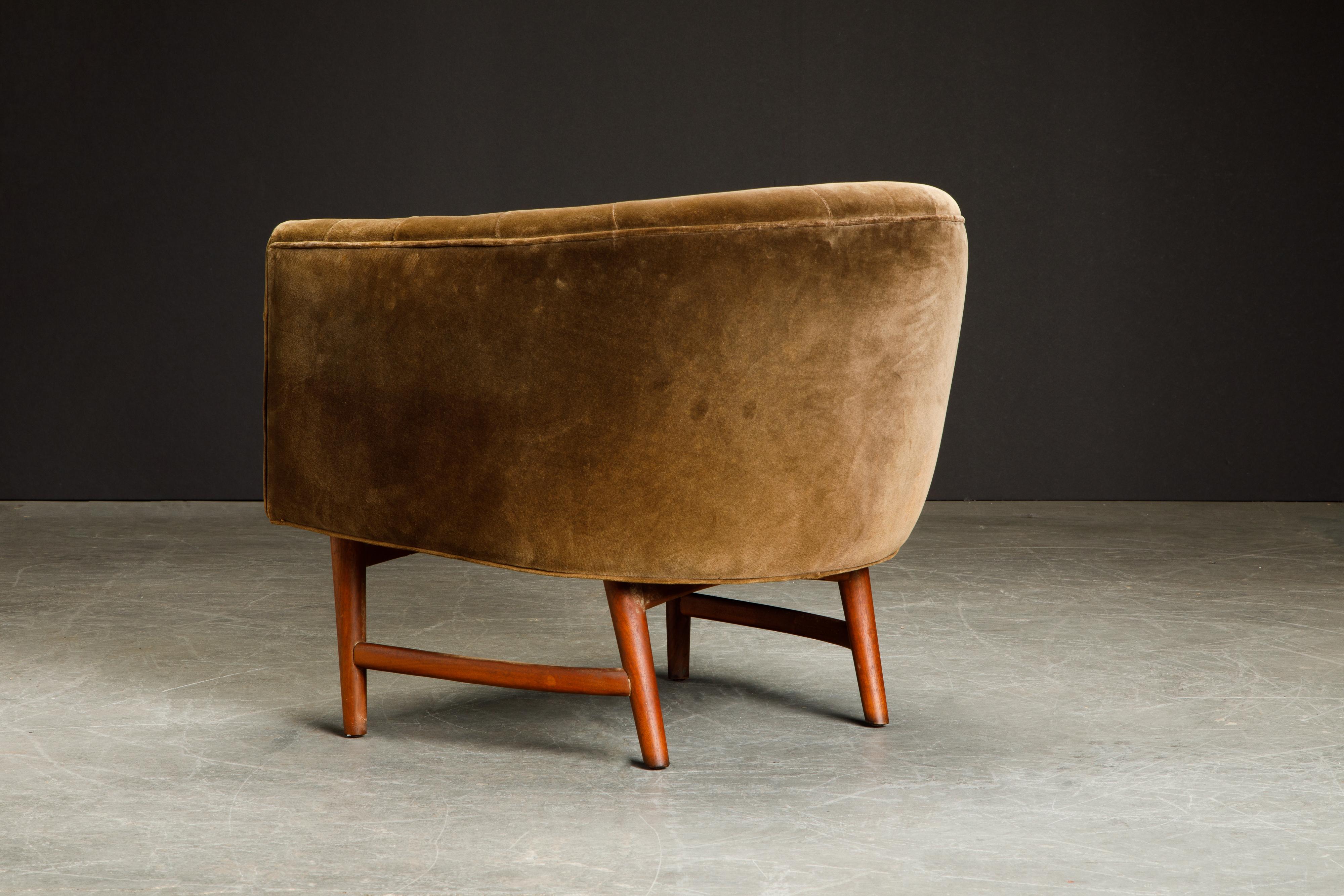 Milo Baughman for Thayer Coggin 'Betty' Tufted Velvet Barrel Chair, 1968, Signed In Good Condition In Los Angeles, CA