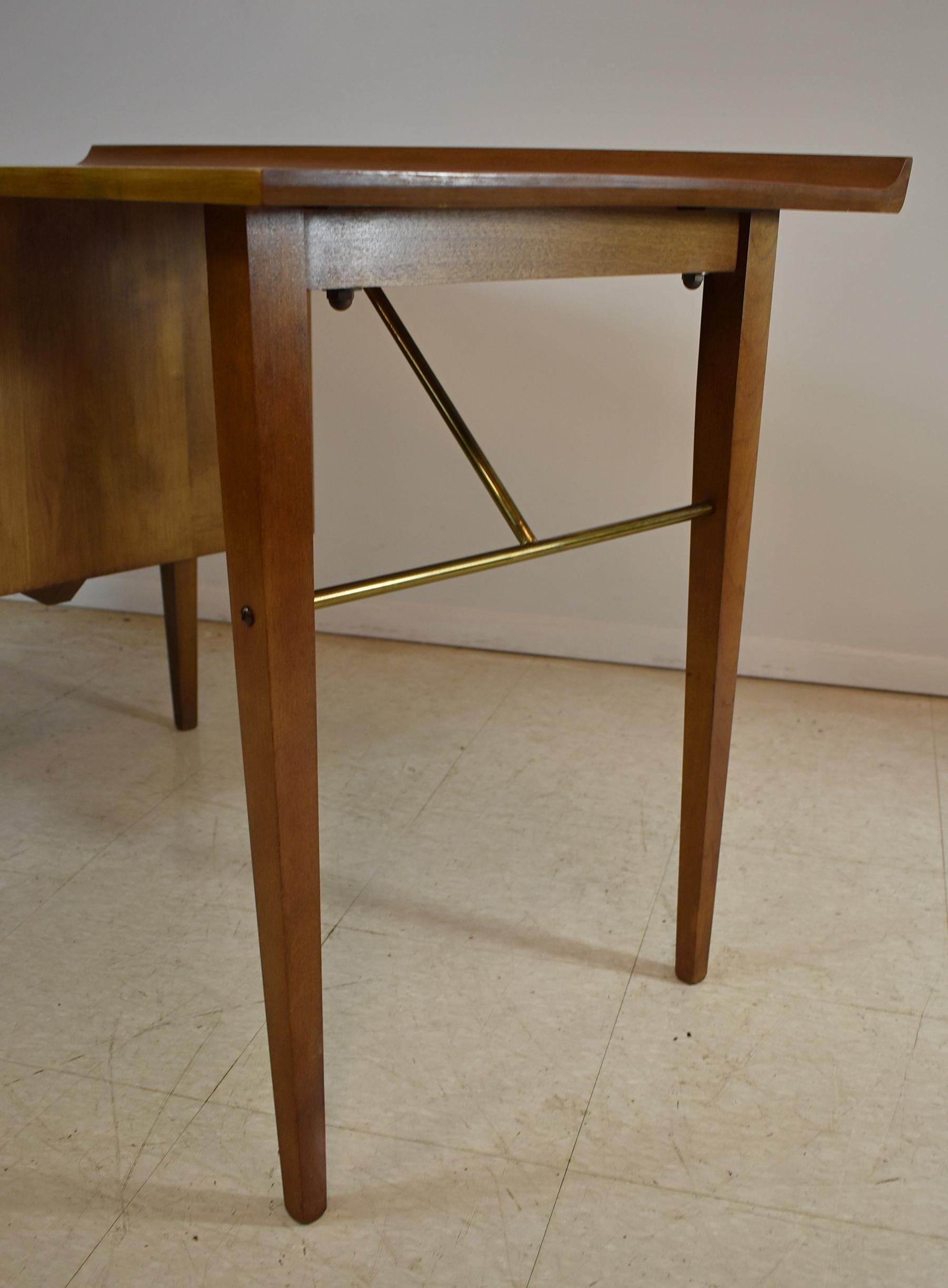 Mid-Century Modern Milo Baughman for Thayer Coggin birch and laminate desk, circa 1950s. Very nice condition. 48