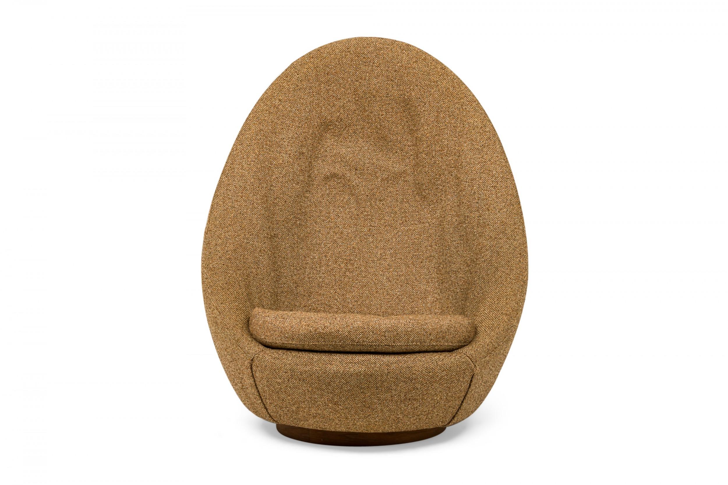 Milo Baughman pour Thayer Coggin Chaise longue pivotante 'Egg' en tissu Brown en vente 4