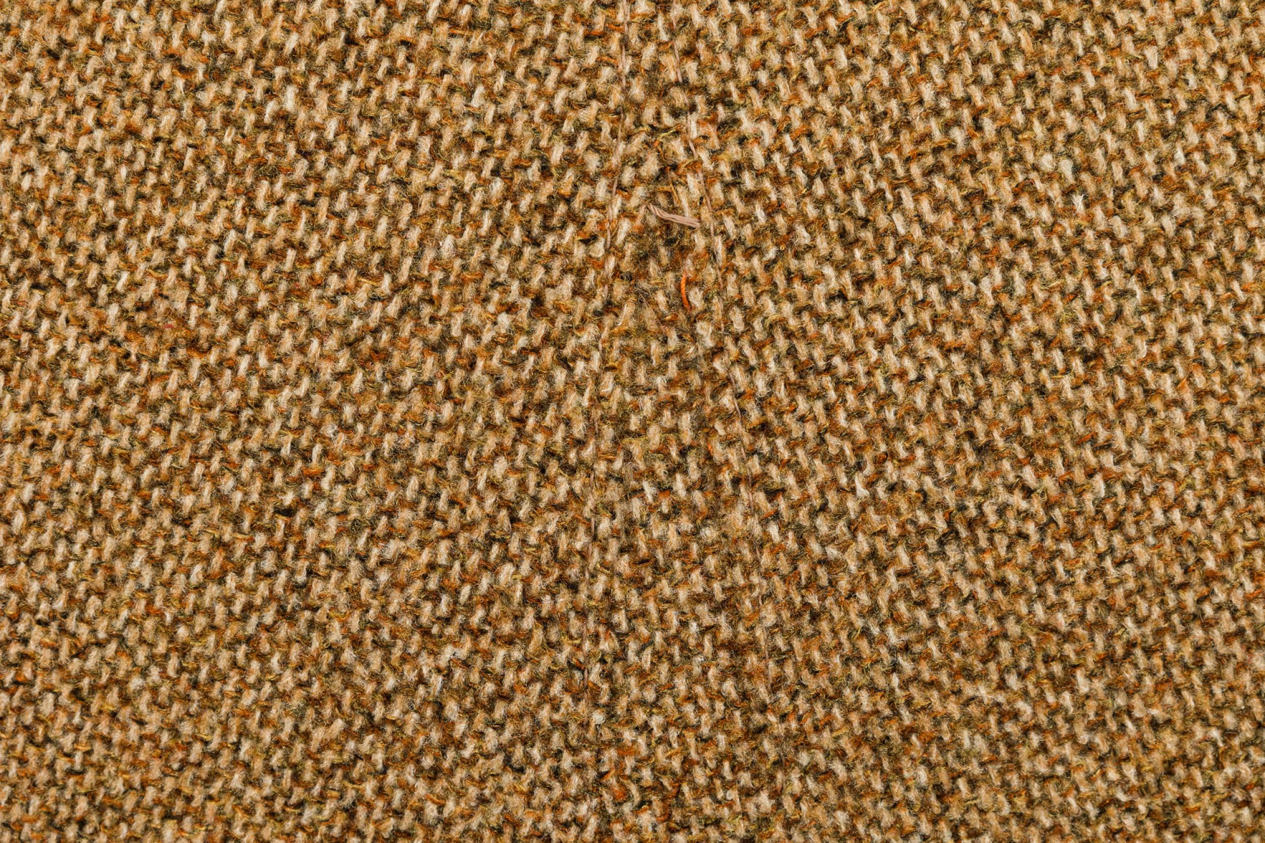 Tissu Milo Baughman pour Thayer Coggin Chaise longue pivotante 'Egg' en tissu Brown en vente
