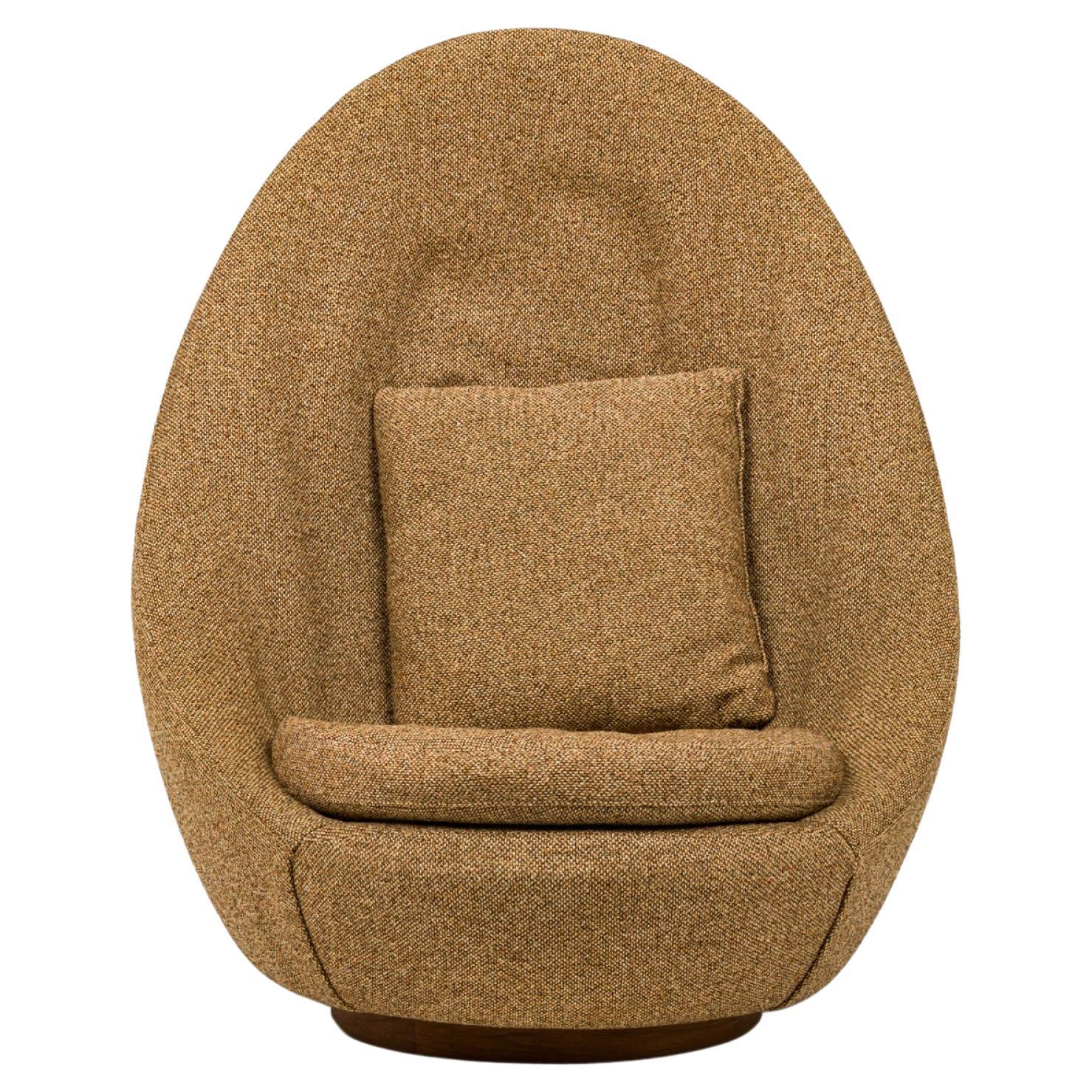 Milo Baughman for Thayer Coggin Brown Upholstered 'Egg' Swivel Lounge Chair