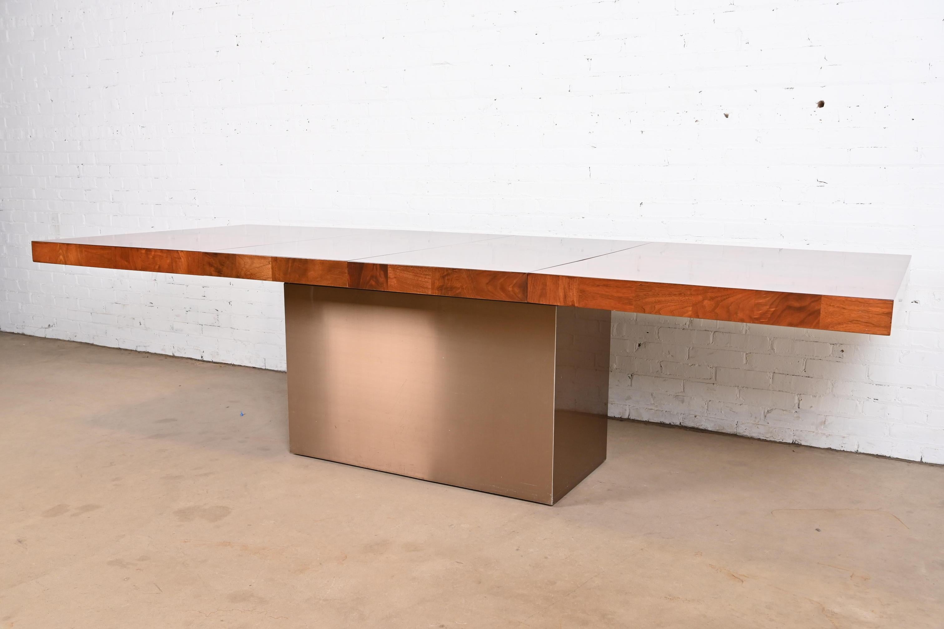 Milo Baughman for Thayer Coggin Burl Wood and Chrome Pedestal Dining Table In Good Condition In South Bend, IN