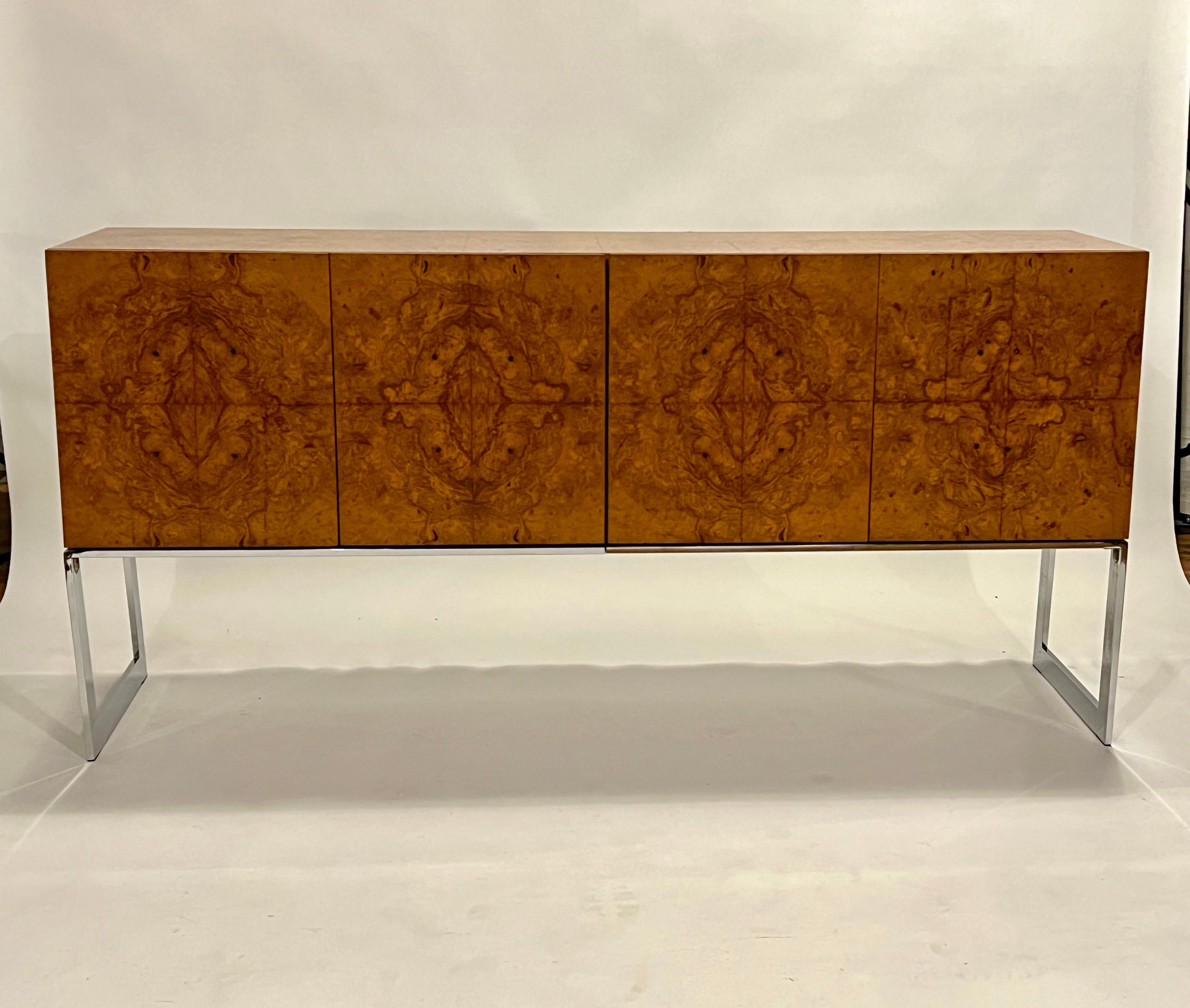 Mid-Century Modern Milo Baughman for Thayer Coggin Burl Wood Credenza For Sale