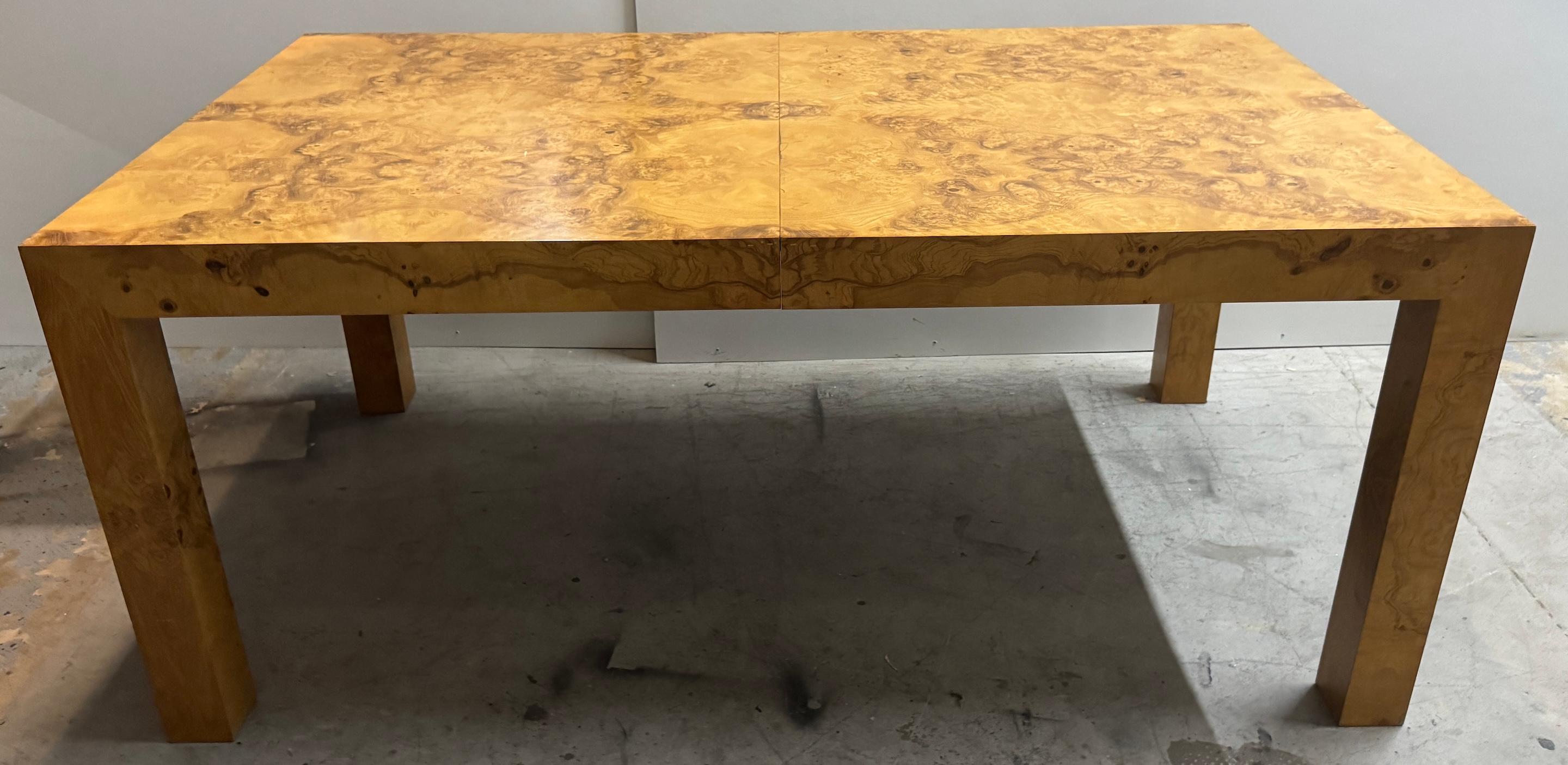 Milo Baughman para Thayer Coggin Mesa de comedor extensible Parsons de madera de arce, 2 hojas en venta 4