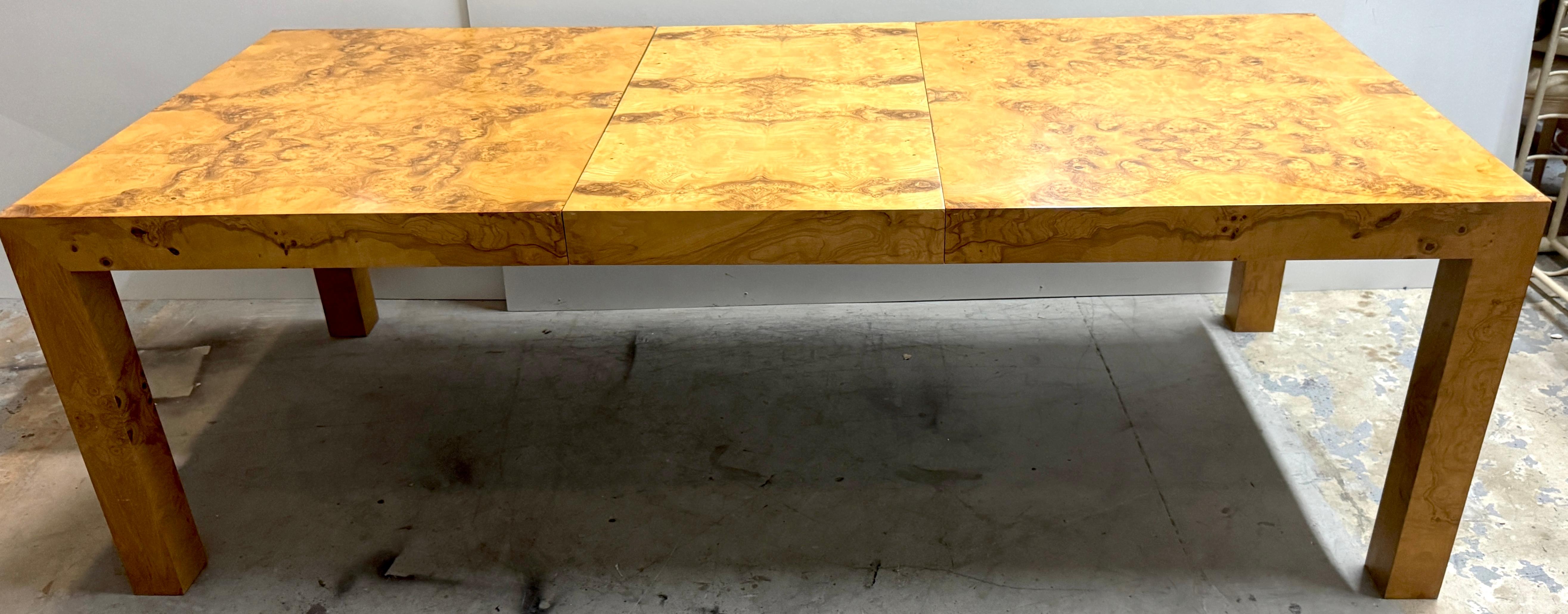 Milo Baughman para Thayer Coggin Mesa de comedor extensible Parsons de madera de arce, 2 hojas Moderno de mediados de siglo en venta