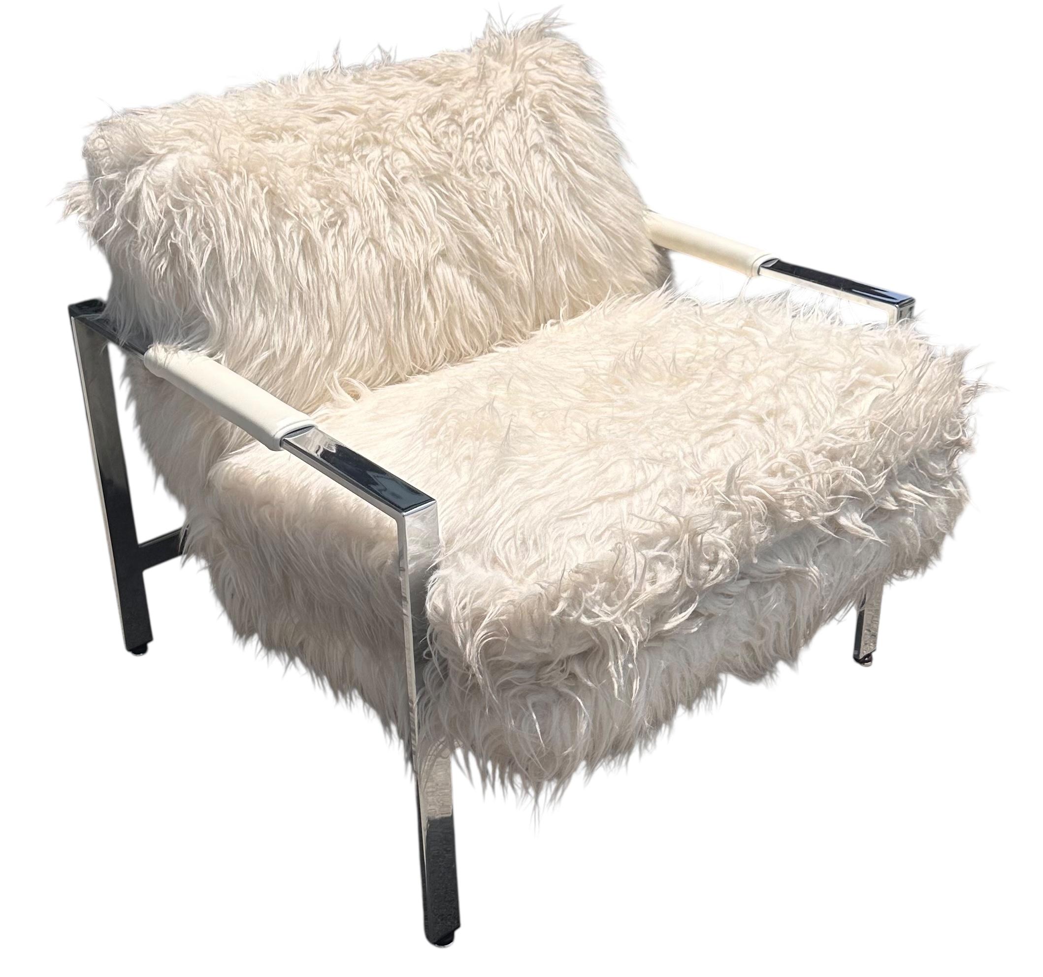 Milo Baughman for Thayer Coggin Chrome and Flokati Faux Fur Lounge Chair In Good Condition For Sale In LOS ANGELES, CA