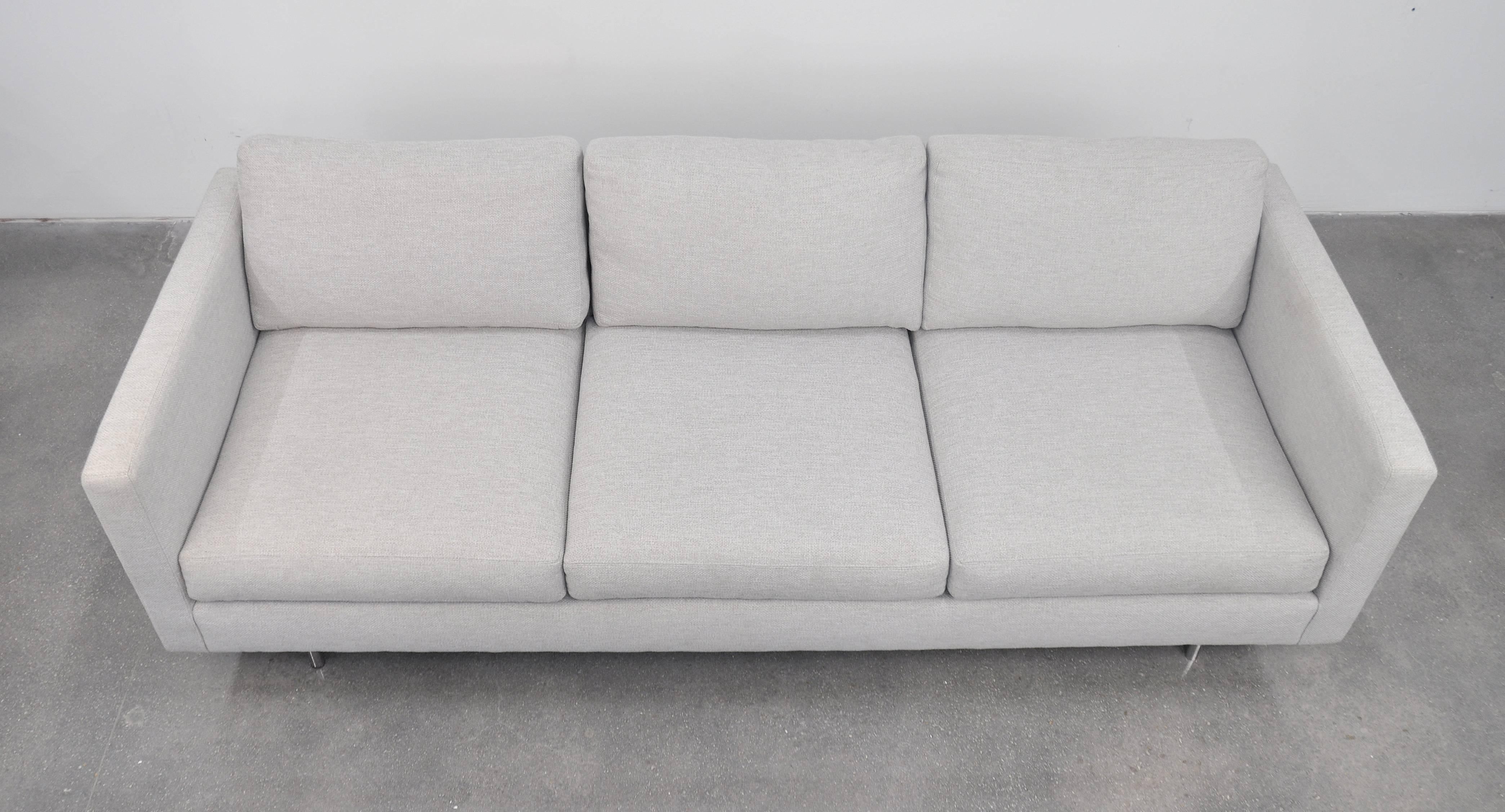 Milo Baughman for Thayer Coggin Gray Design Classic Sofa In Good Condition In Miami, FL