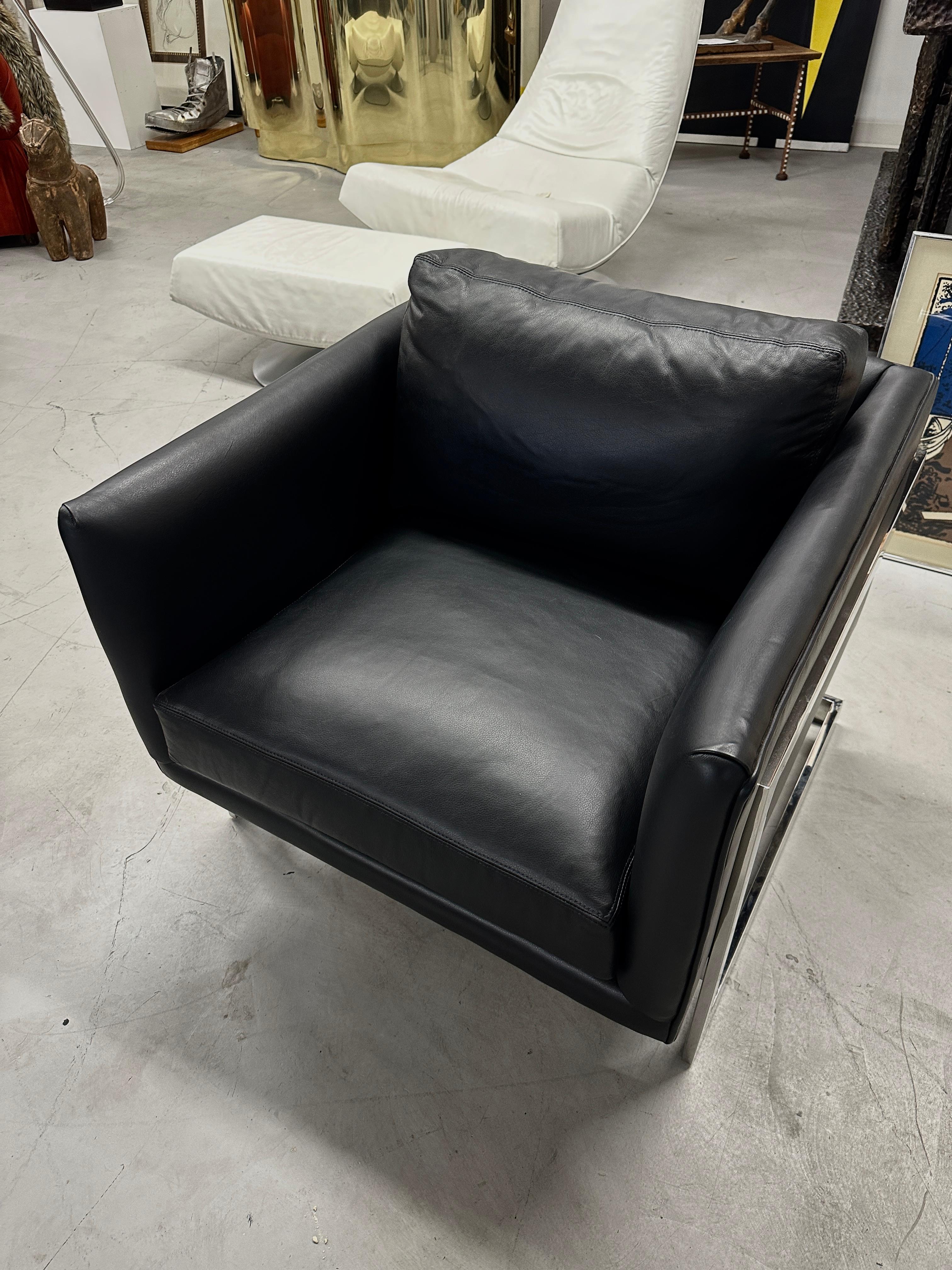 Milo Baughman for Thayer Coggin Leather T Chairs For Sale 2