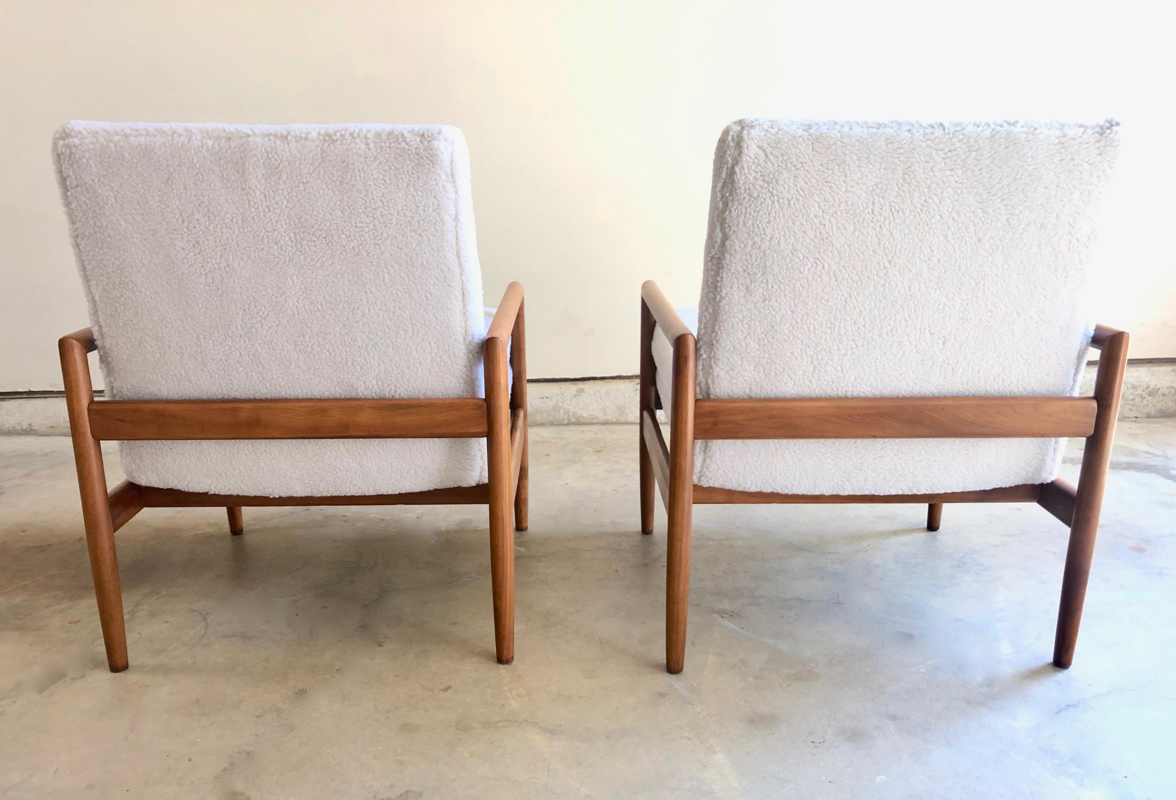 American Milo Baughman for Thayer Coggin Lounge Chairs