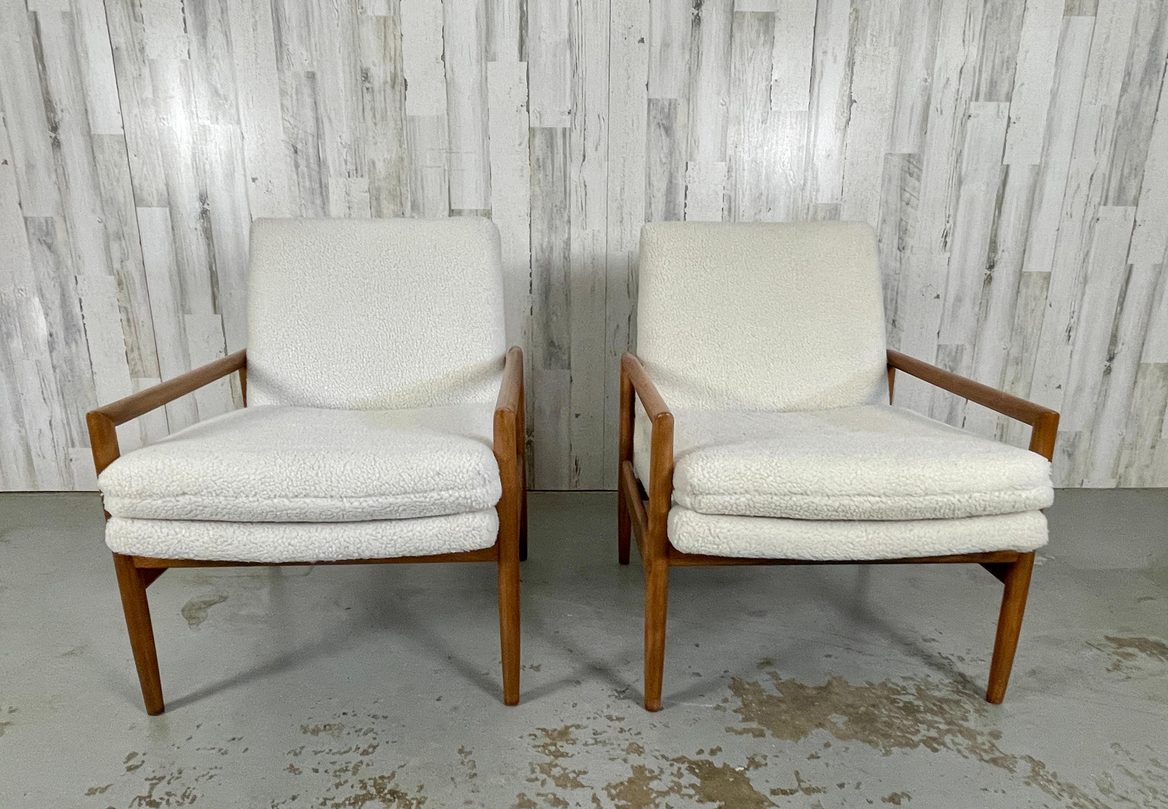 20th Century Milo Baughman for Thayer Coggin Lounge Chairs For Sale