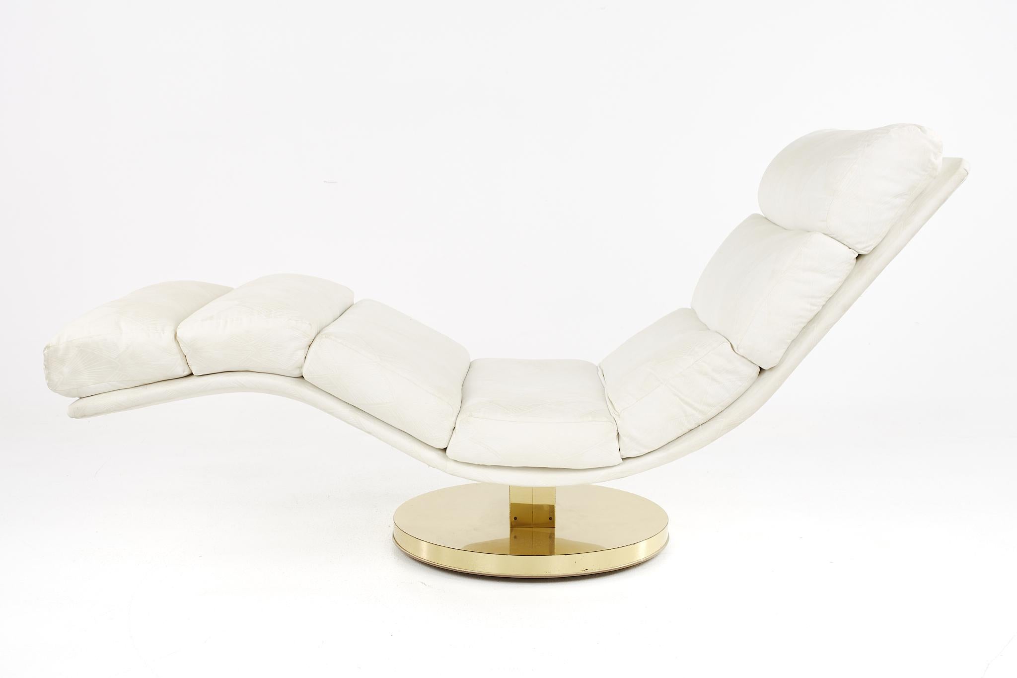 Milo Baughman for Thayer Coggin MCM Brass Base Wave Rocking Chaise Lounge Chair In Good Condition In Countryside, IL