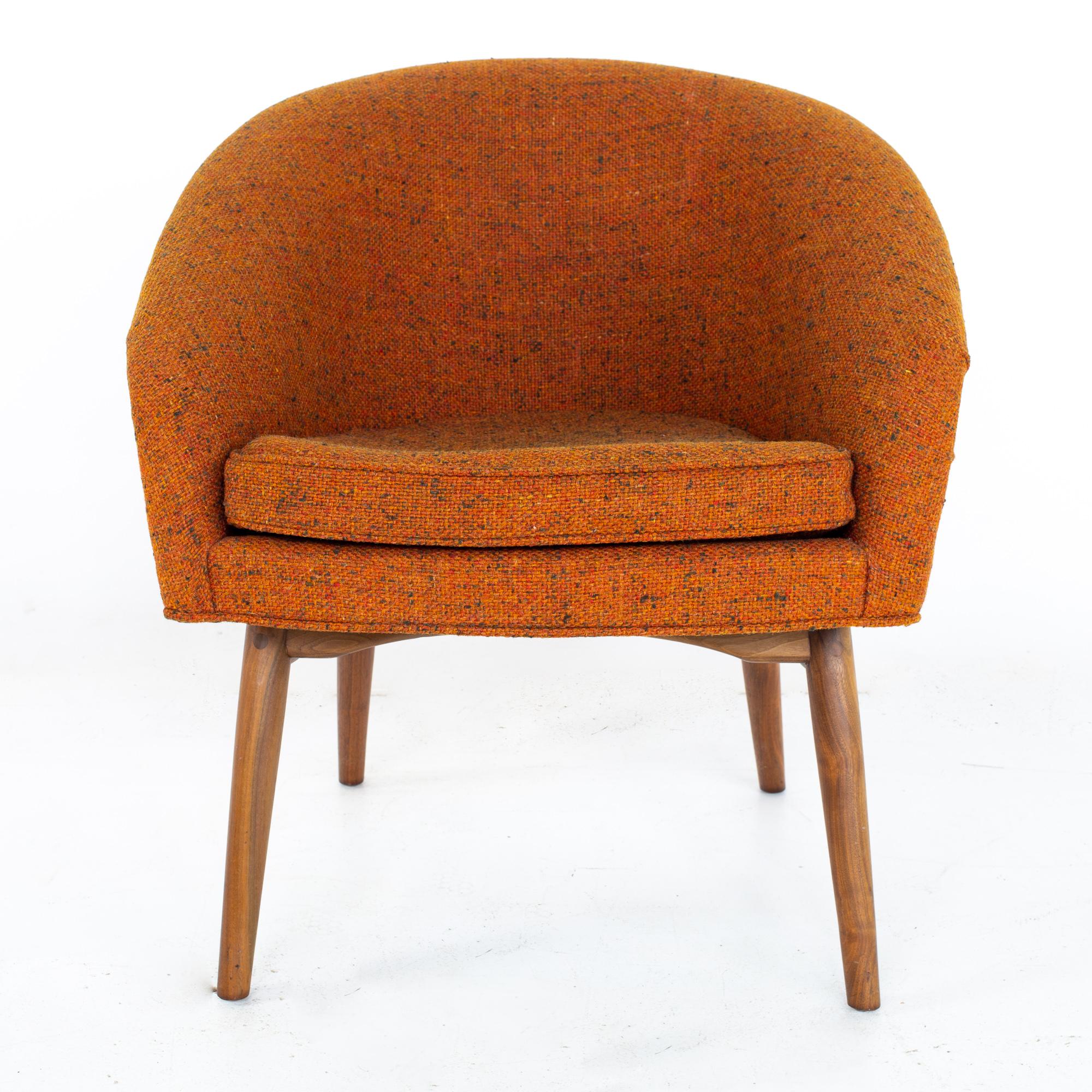 Late 20th Century Milo Baughman for Thayer Coggin MCM Orange Upholstered Lounge Chairs, a Pair