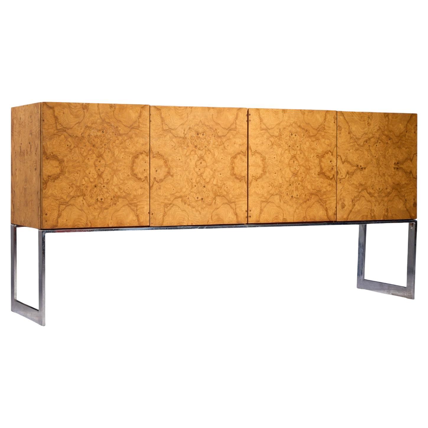 Milo Baughman per Thayer Coggin Credenza di metà secolo in legno di boro e cromo