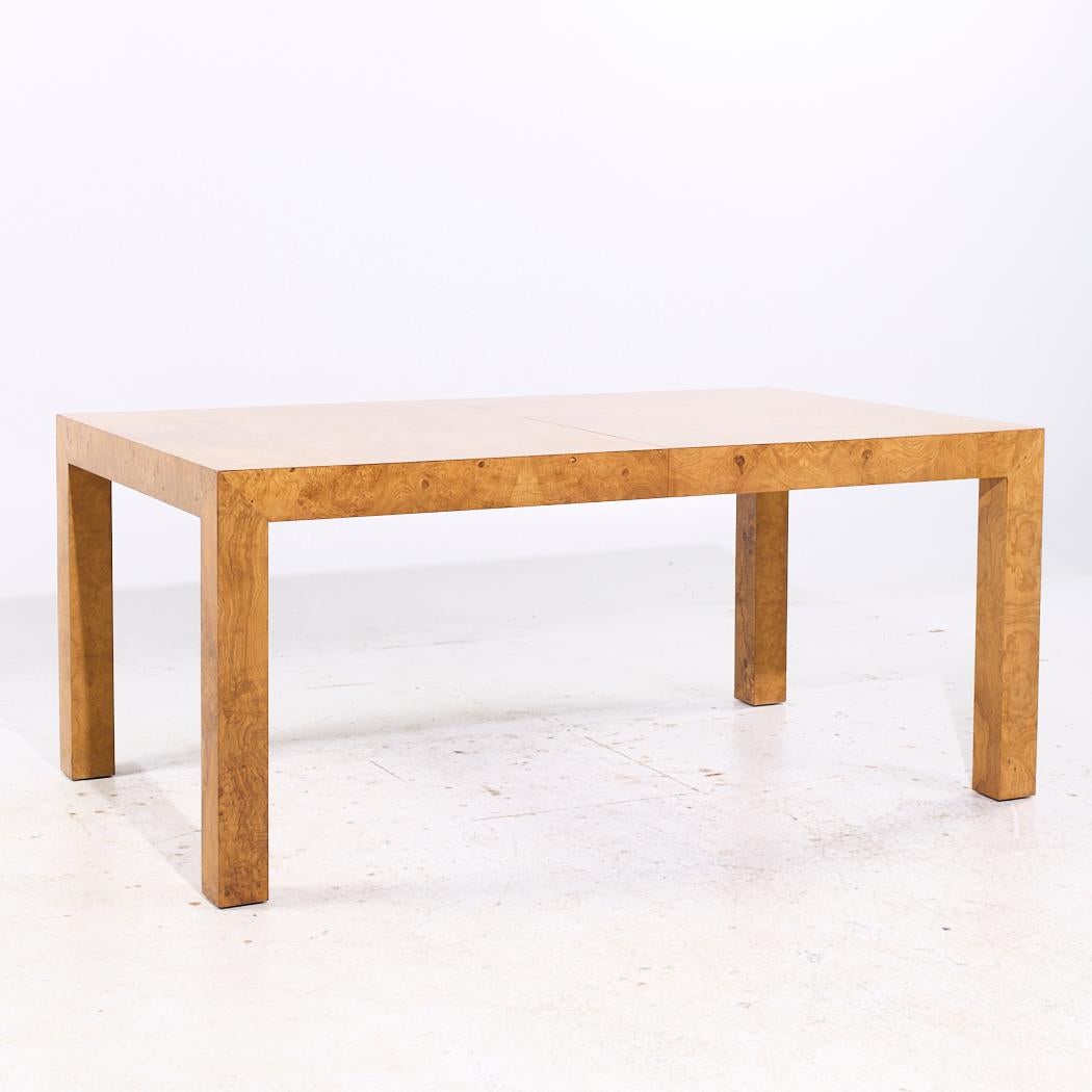 Milo Baughman for Thayer Coggin Mid Century Burlwood Dining Table with 2 Leaves In Good Condition For Sale In Countryside, IL