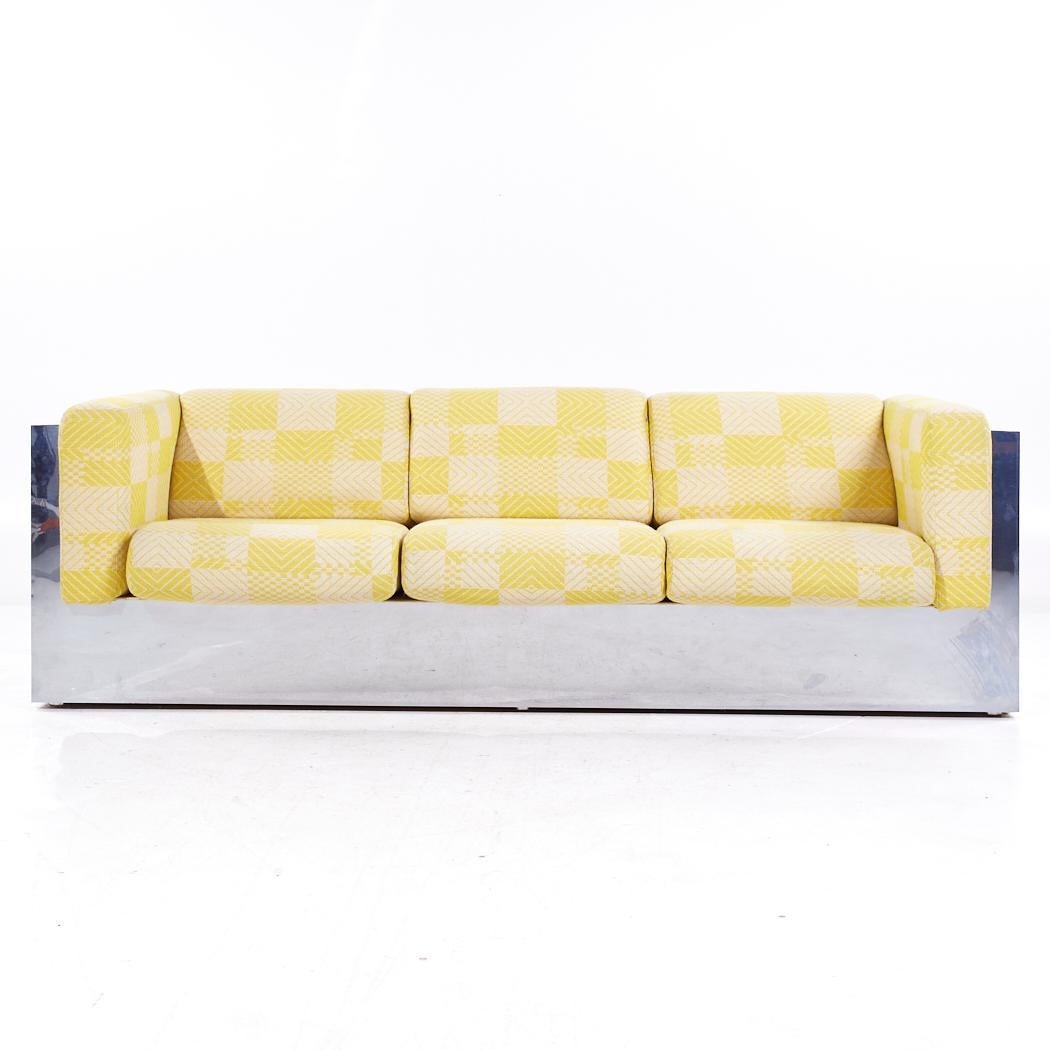 Milo Baughman für Thayer Coggin Chrom-Sofa aus der Mitte des Jahrhunderts

Dieses Sofa misst: 90 breit x 36 tief x 29 Zoll hoch, mit einer Sitzhöhe von 17 und Armhöhe von 29 Zoll

Alle Möbelstücke sind in einem so genannten restaurierten